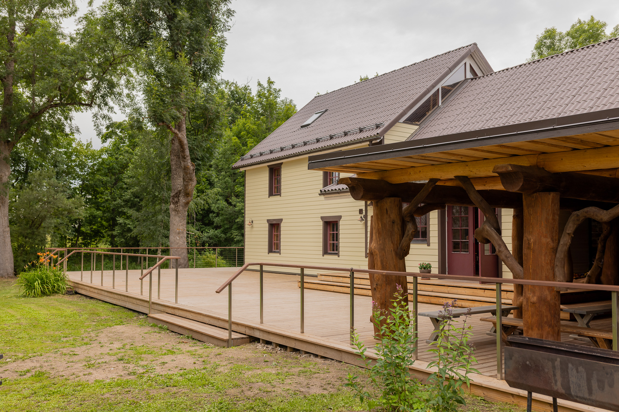 Veskivee maja grillinurk