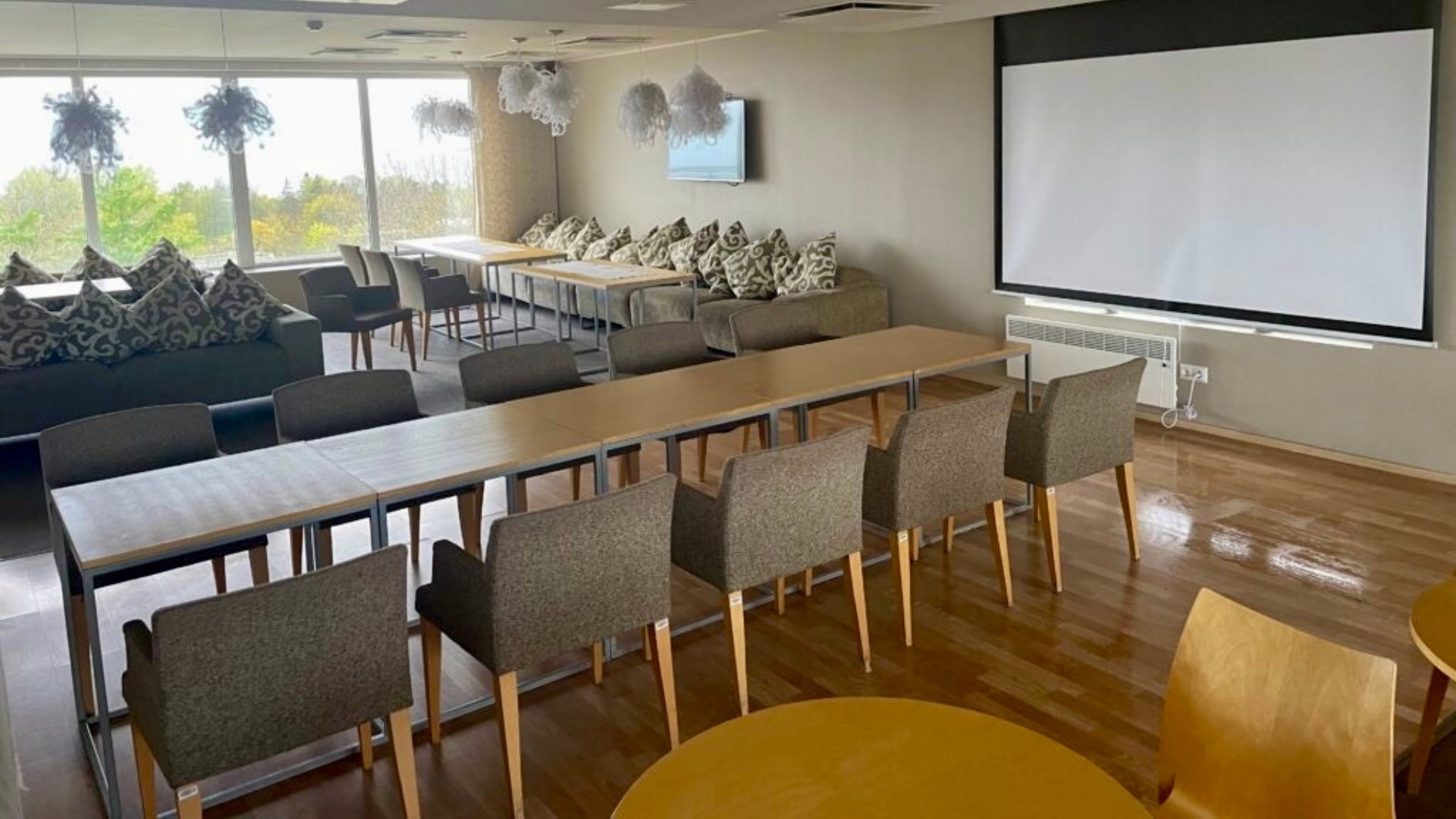 ESTONIA Medical Spa & Hotel panoraamkohvik - seminari vaade