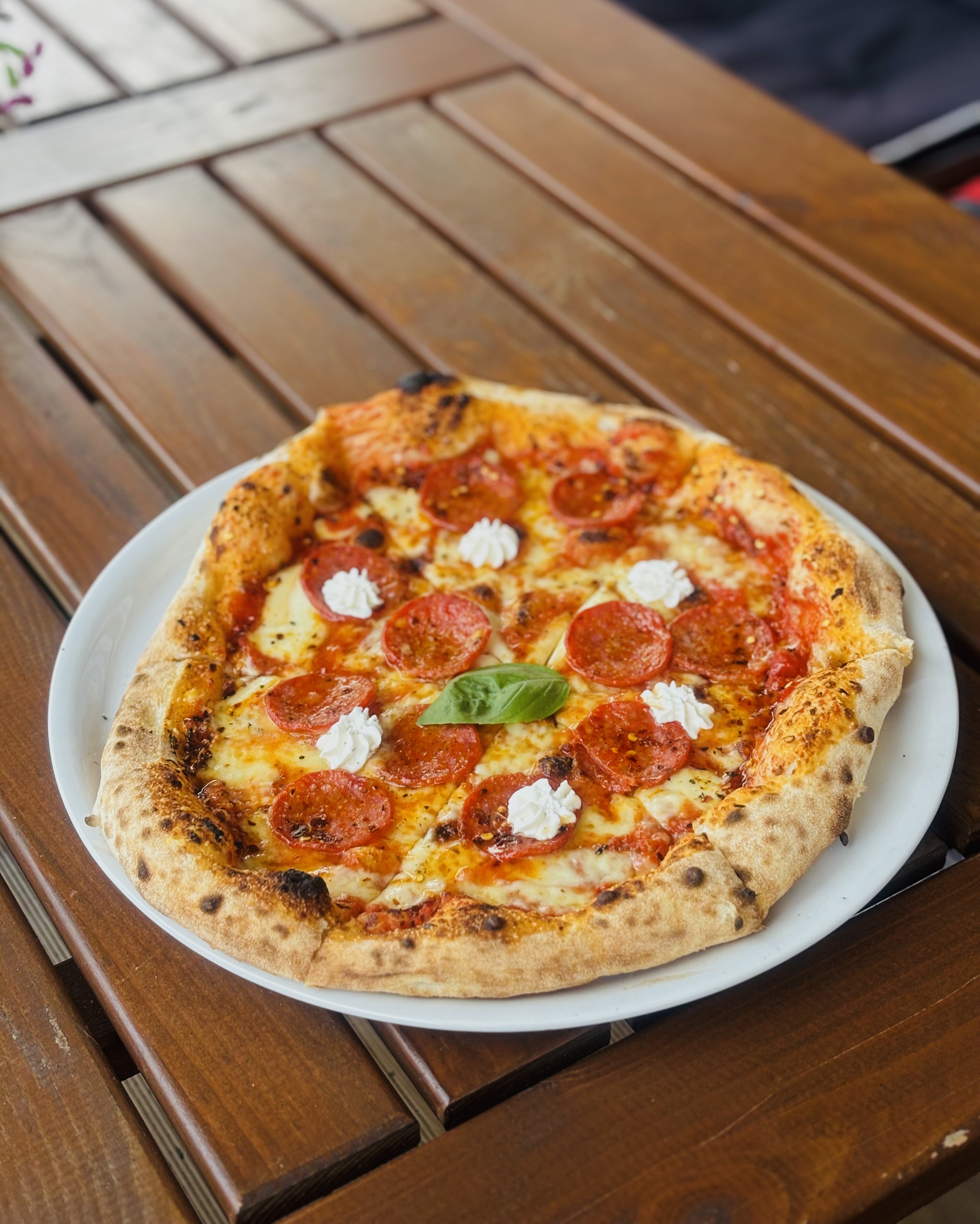Wana Kala Kõrtsi populaarne pitsa - Pepperoni Speciale