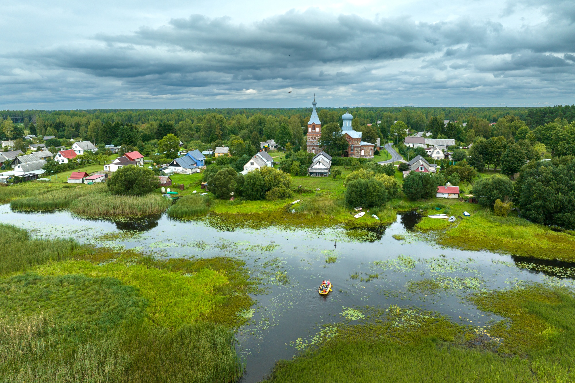 Vasknarva asula ja klooster linnulennult