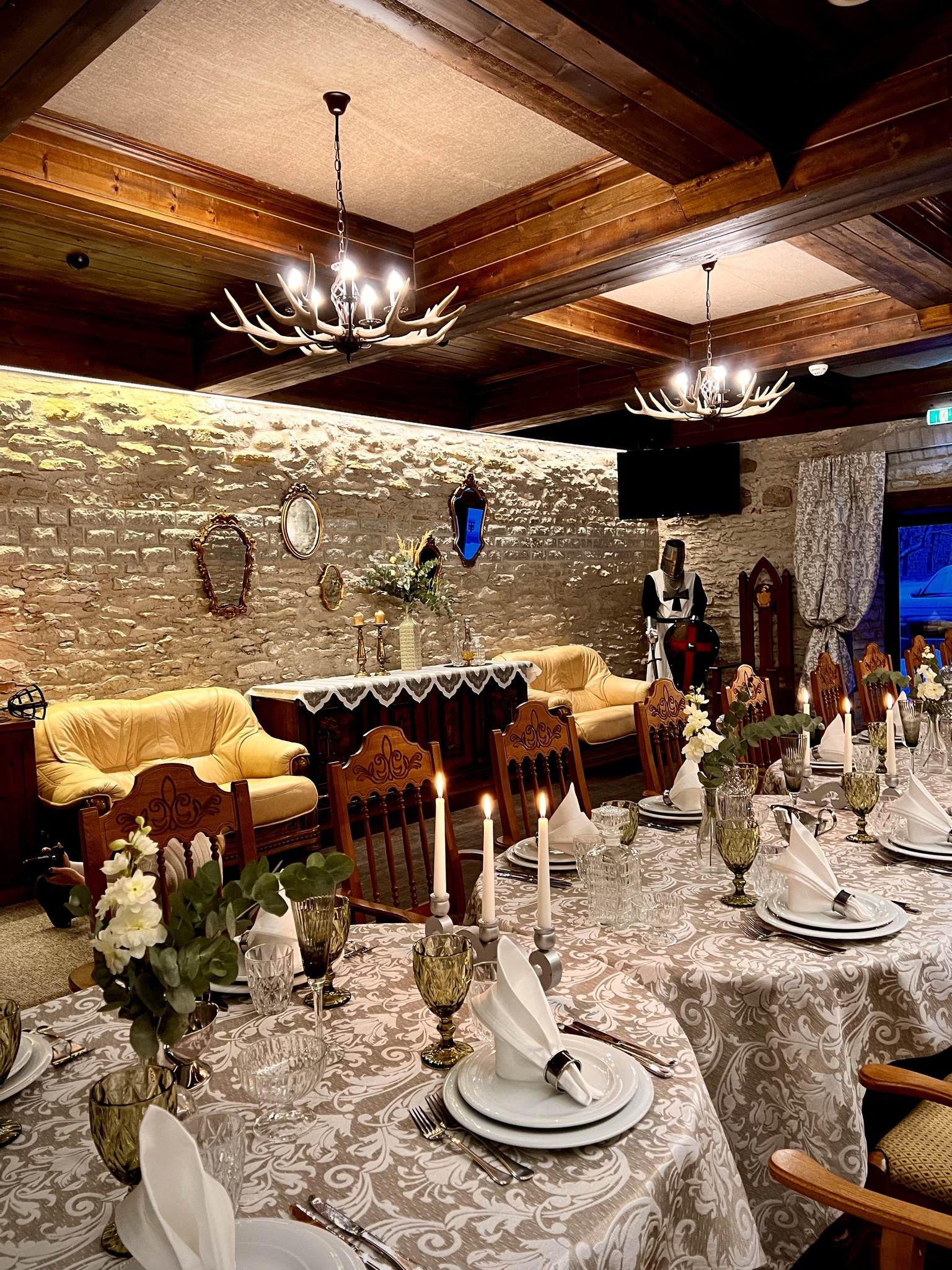 Kurna Mõisa restoran Rüütlisaal