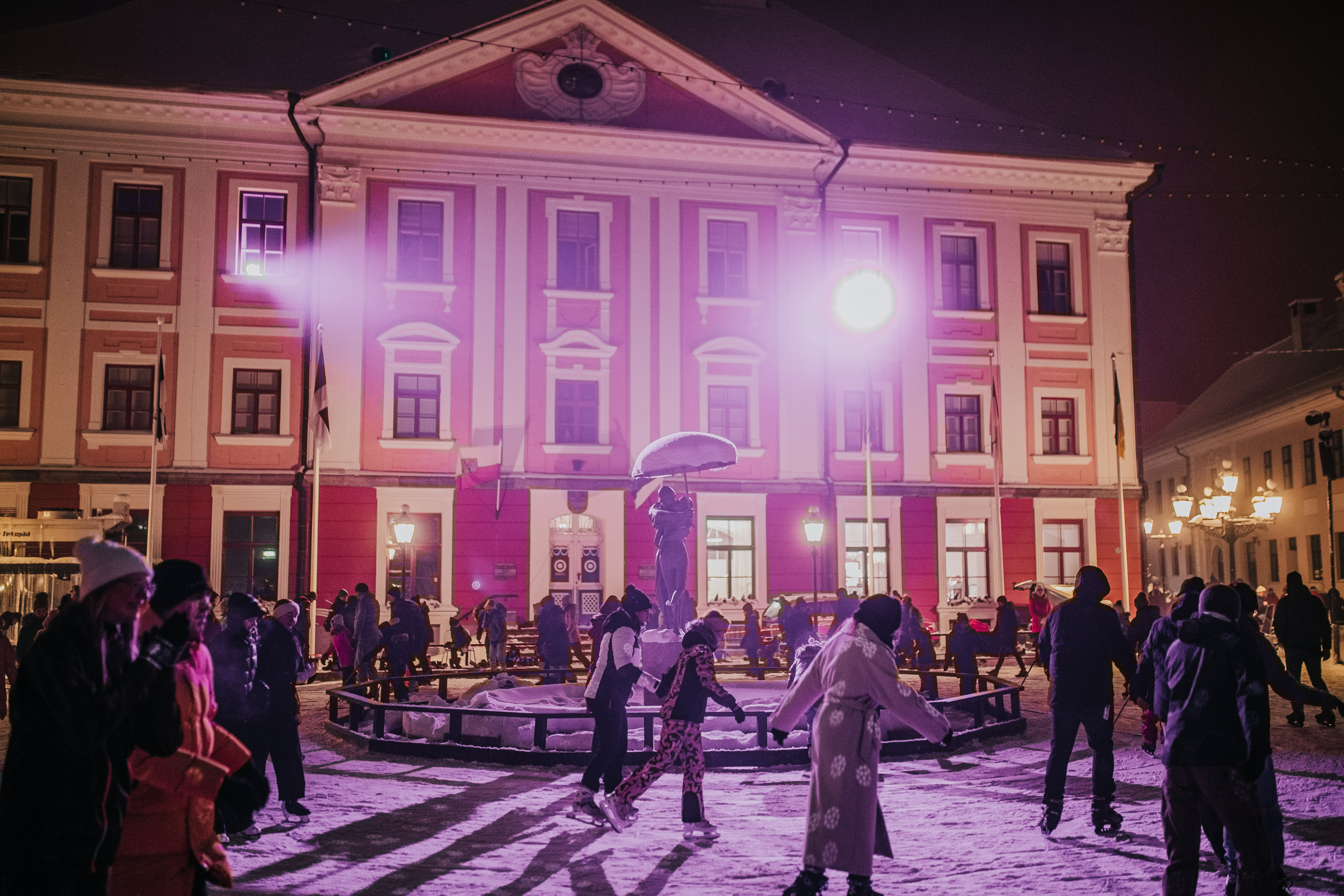 Joyful skaters on the Town Hall Square in Tartu