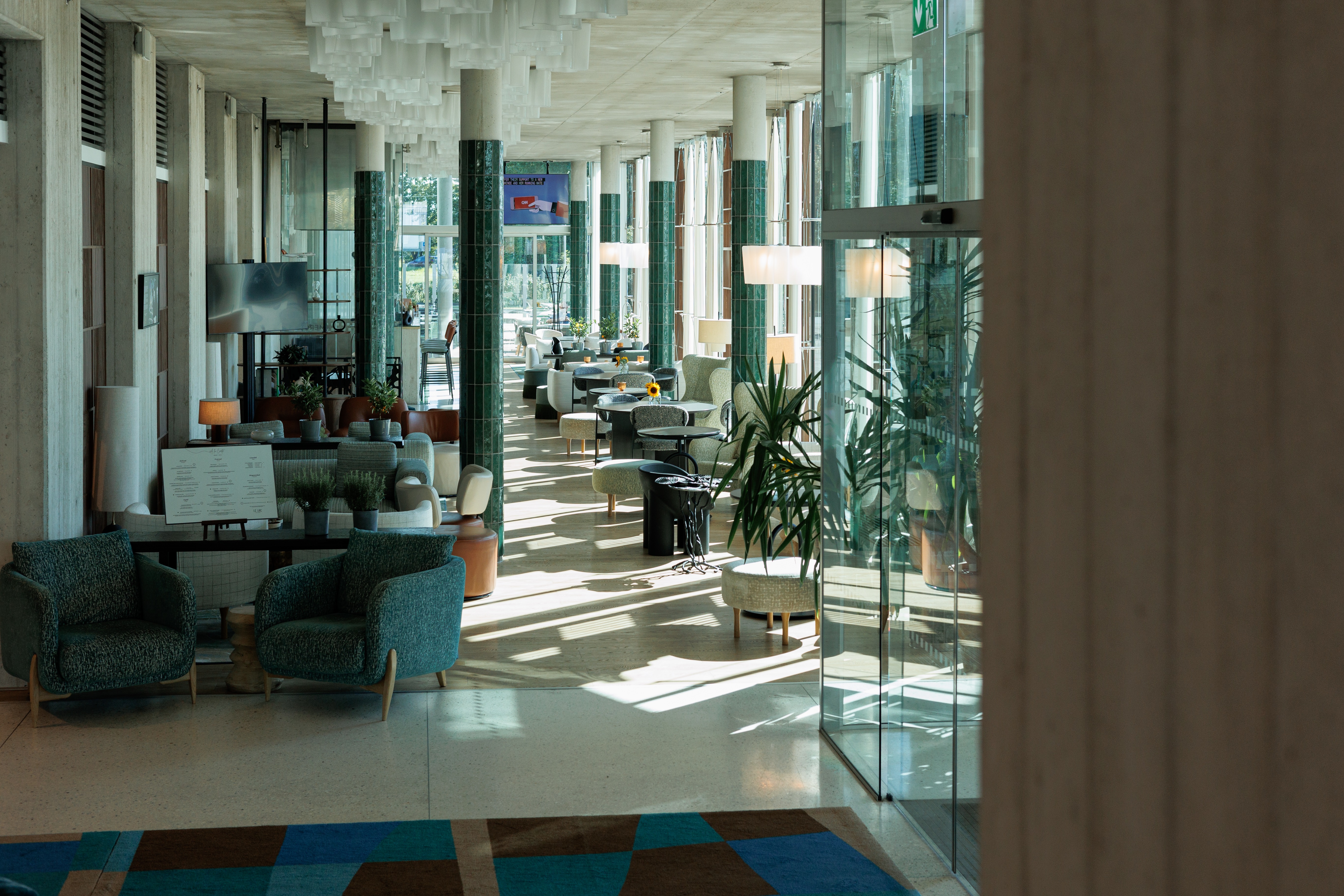 Mercure Tallinn Lobby