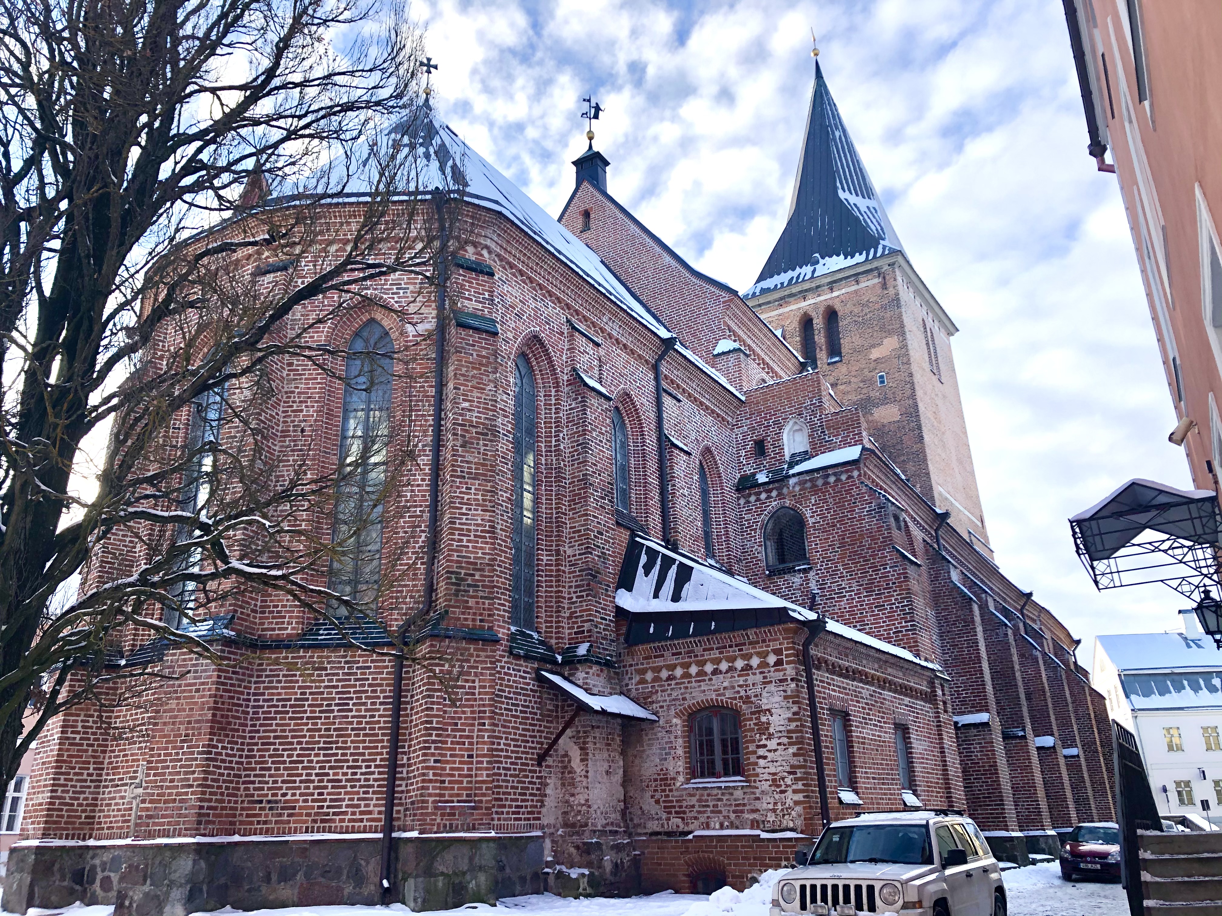 Talvine Tartu Jaani kirik