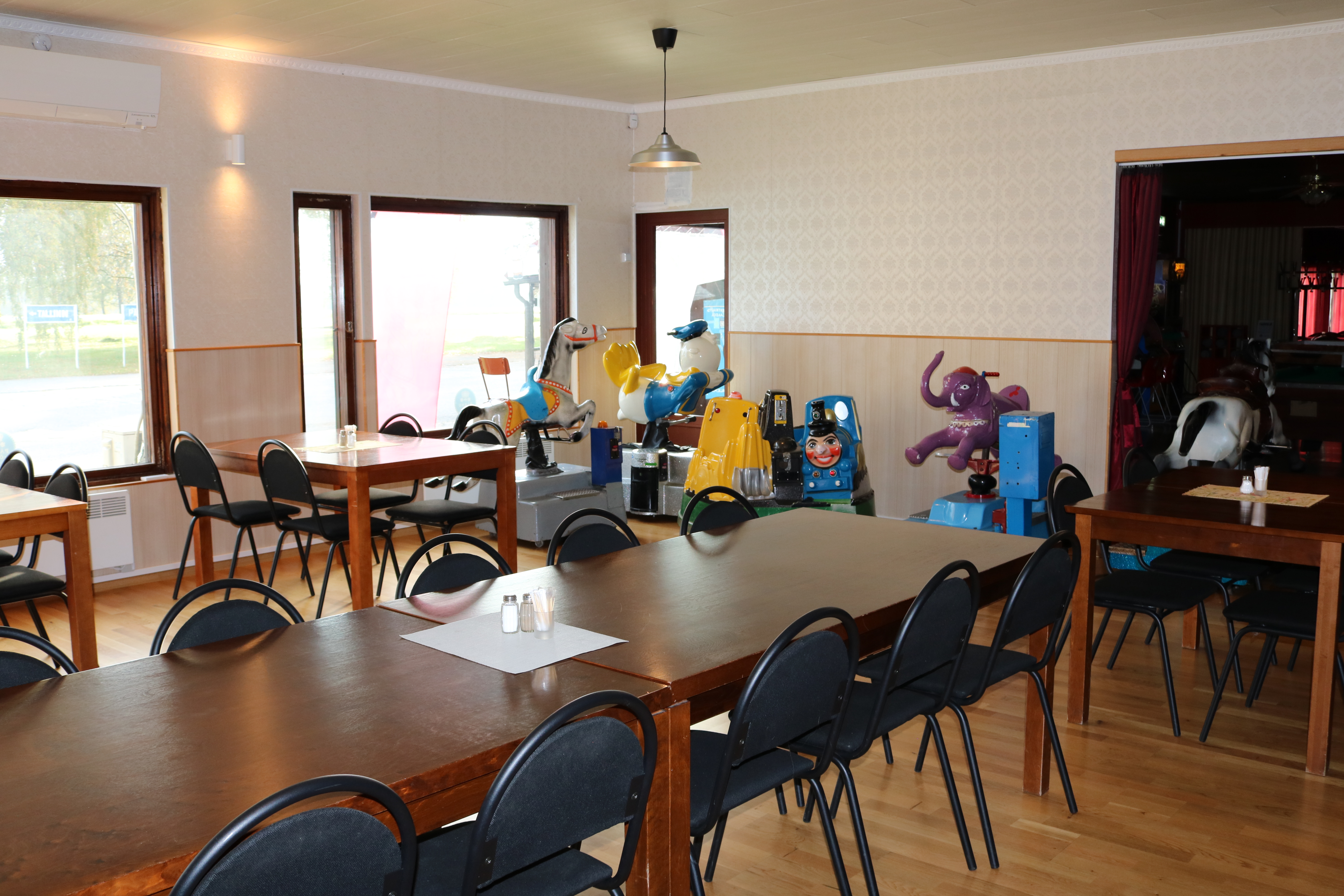 Halinga Restoran - Saal 1