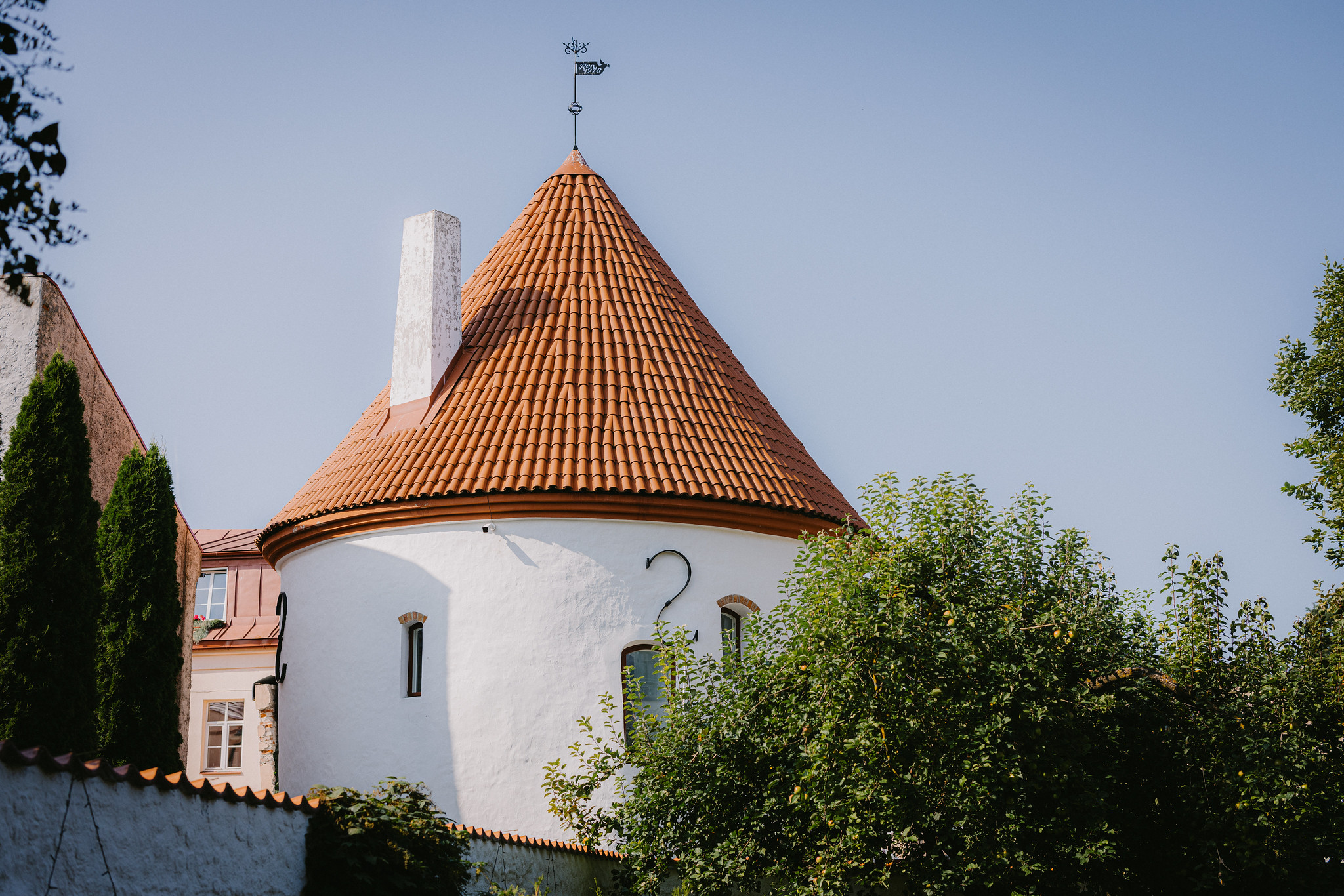 Punane torn Pärnu vanalinnas