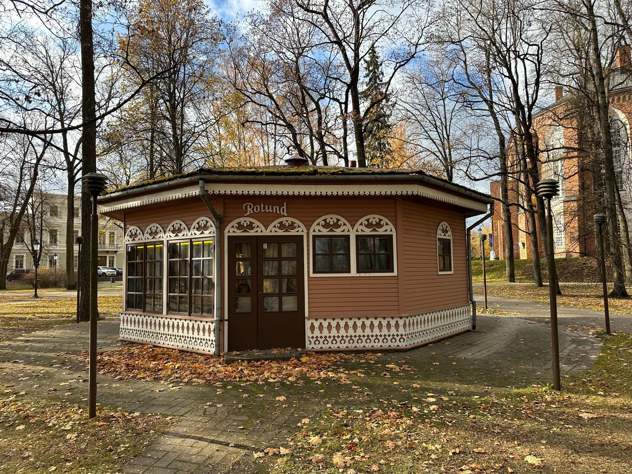 Kohvik Rotund välisvaade