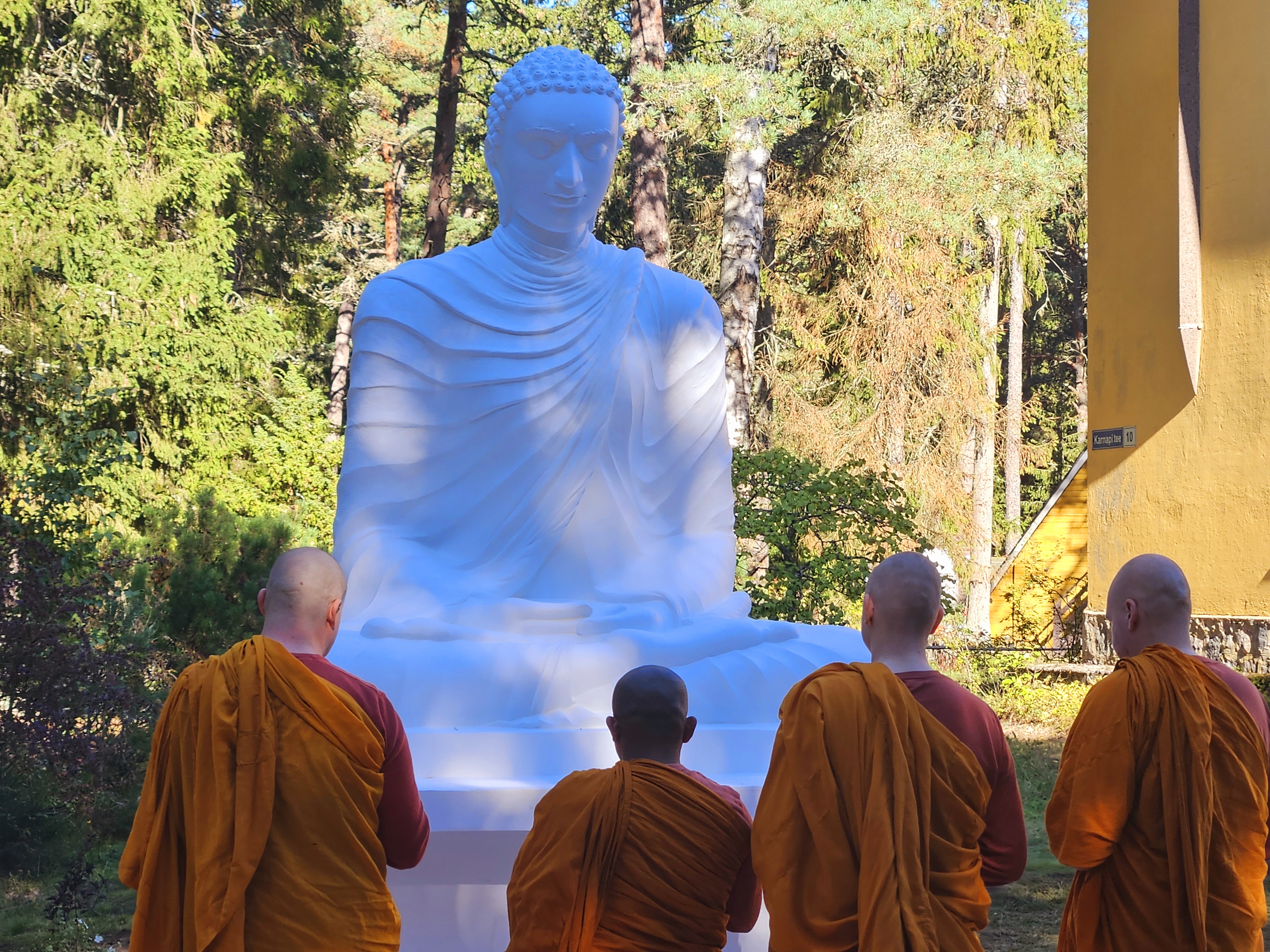 Statue of Aegna Budhha