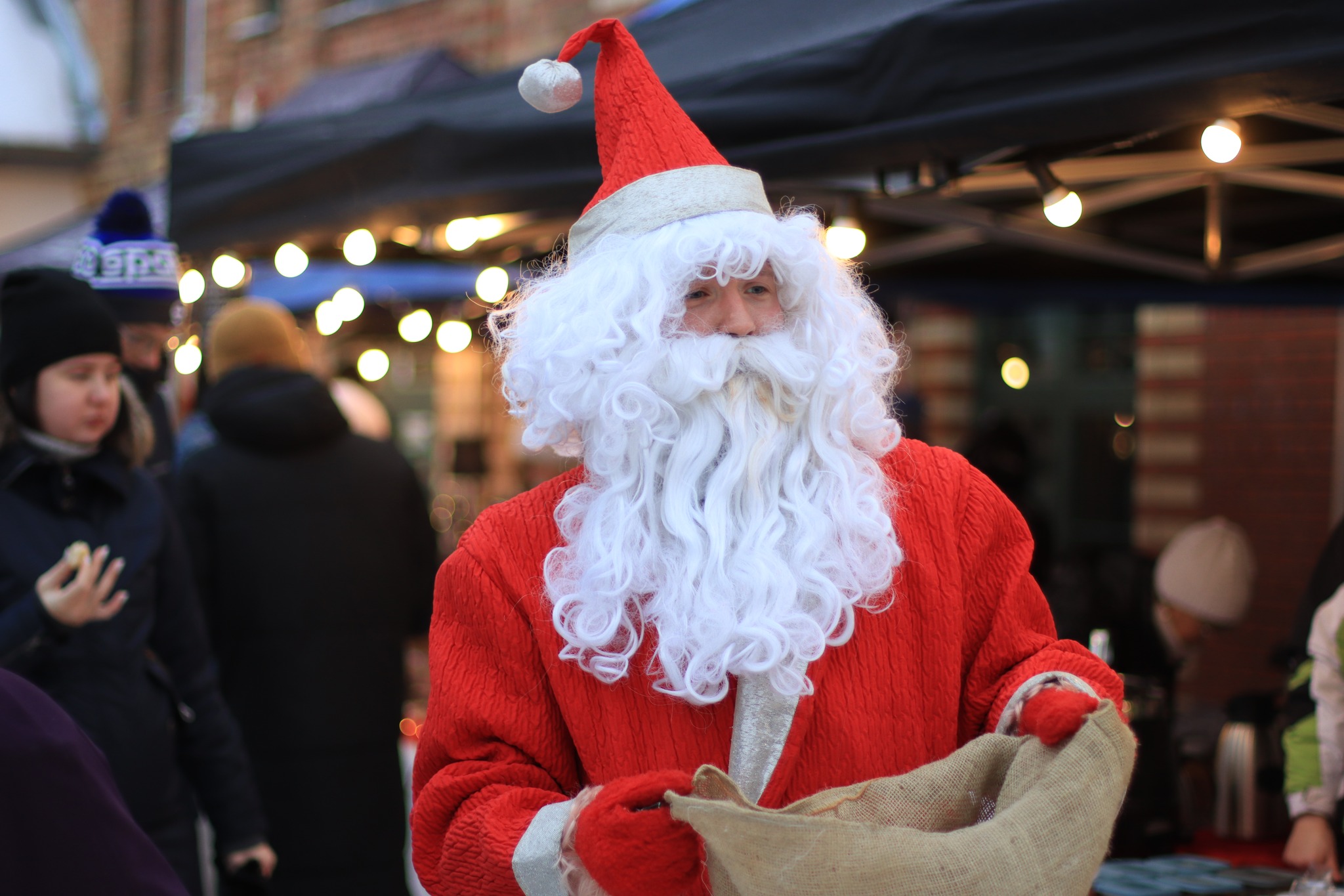 Jõuluvana on tulnud Wittensteini tegevusmuuseumi laadale