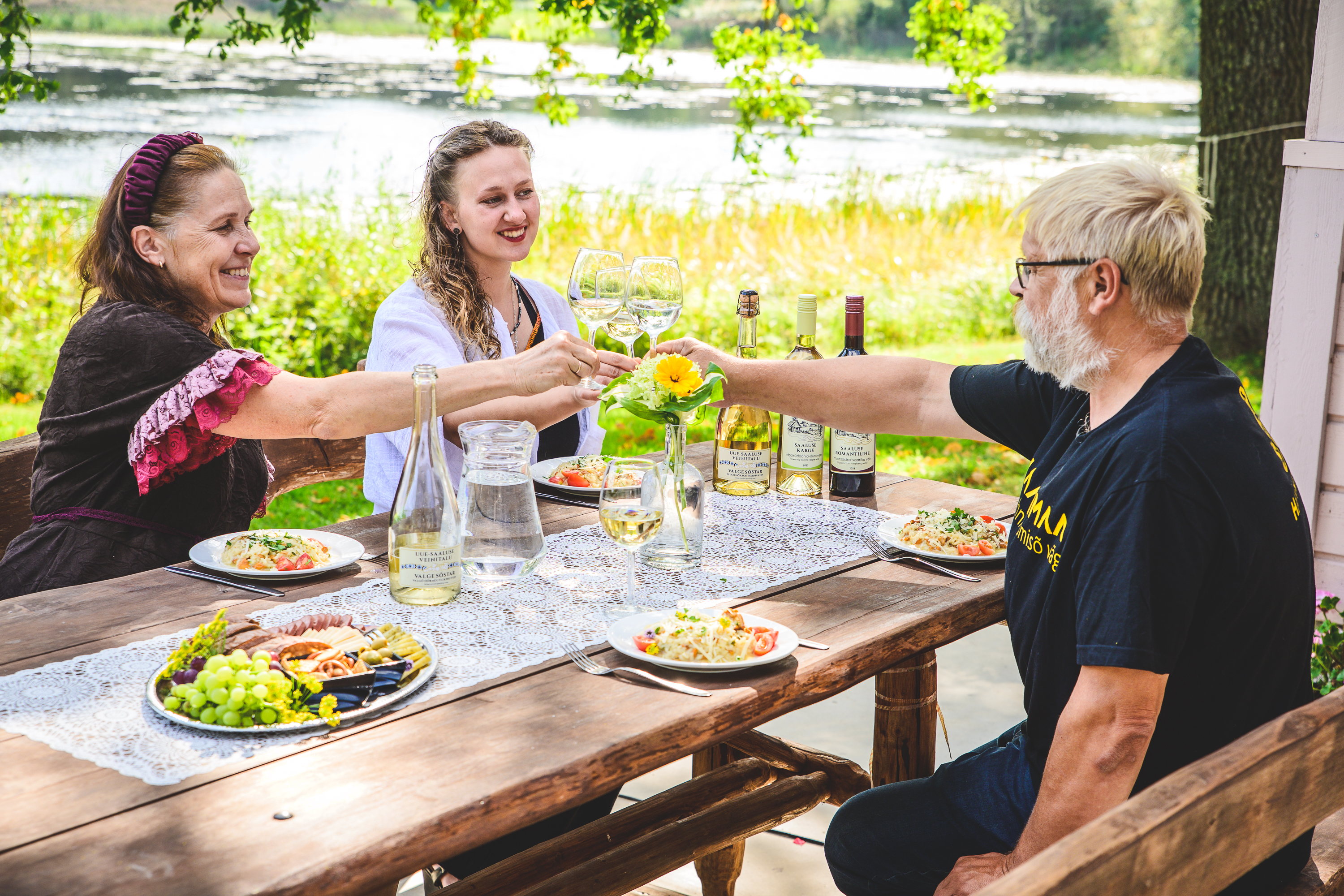 We are a small family business in Võru County, between the hills of Haanja and near the beautiful Lake Alajärv. Our organic farm grows sea-buckthorn a