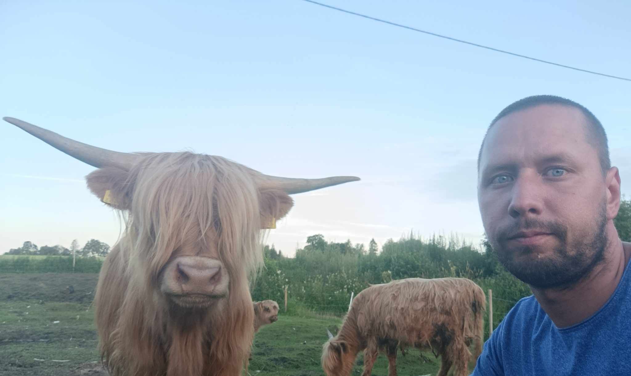 Soti mägiveis ja peremees hobitalus "Talu ja loomad"