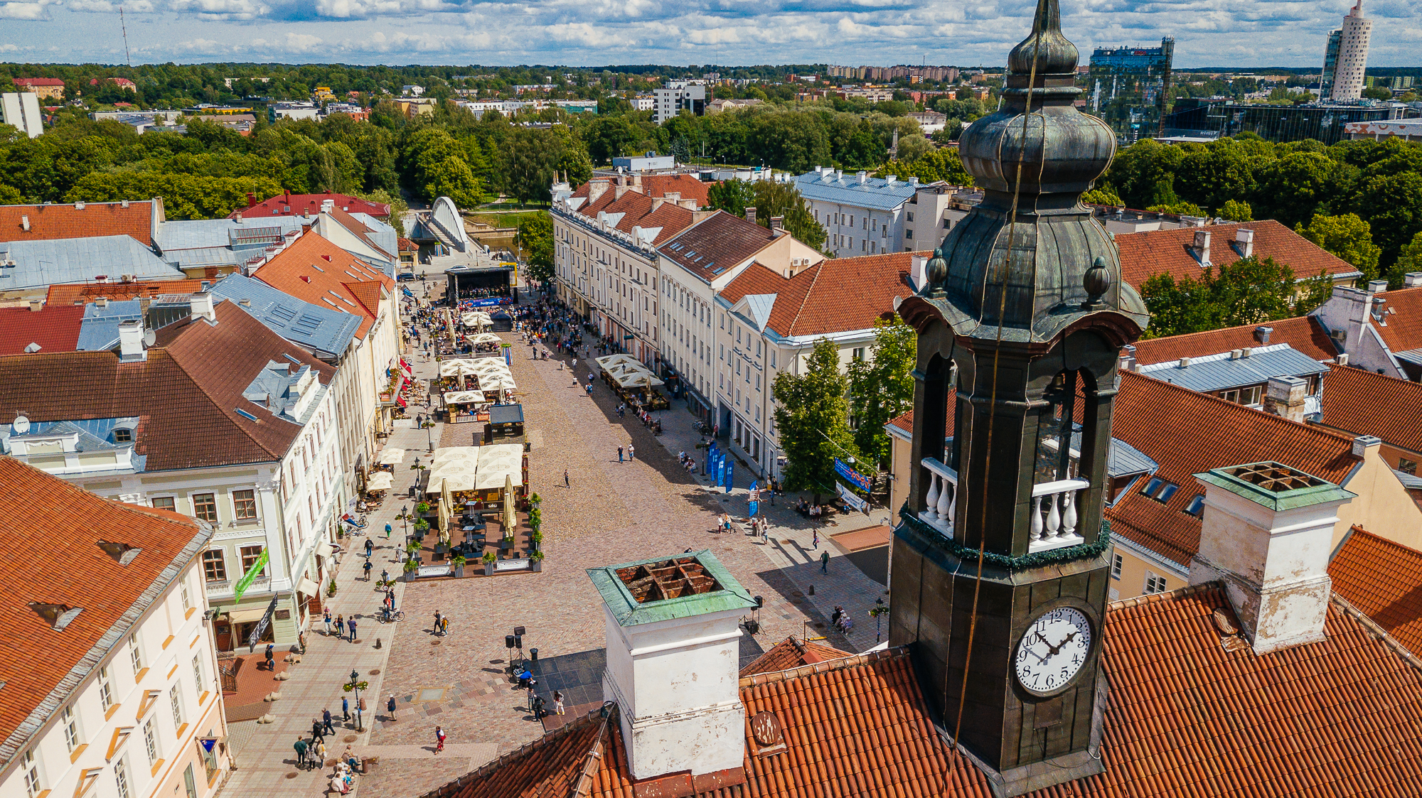 Tartu Town Hall Square clock