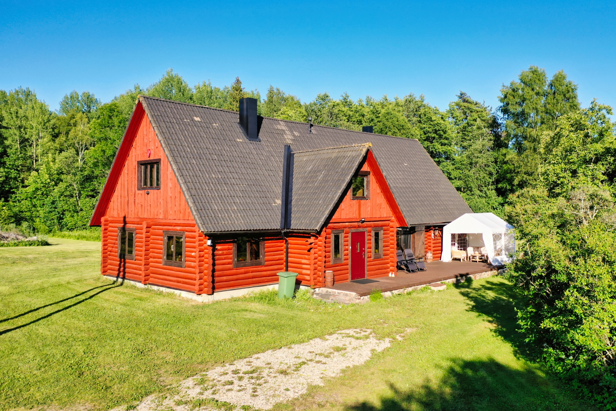 House with sauna and terrace