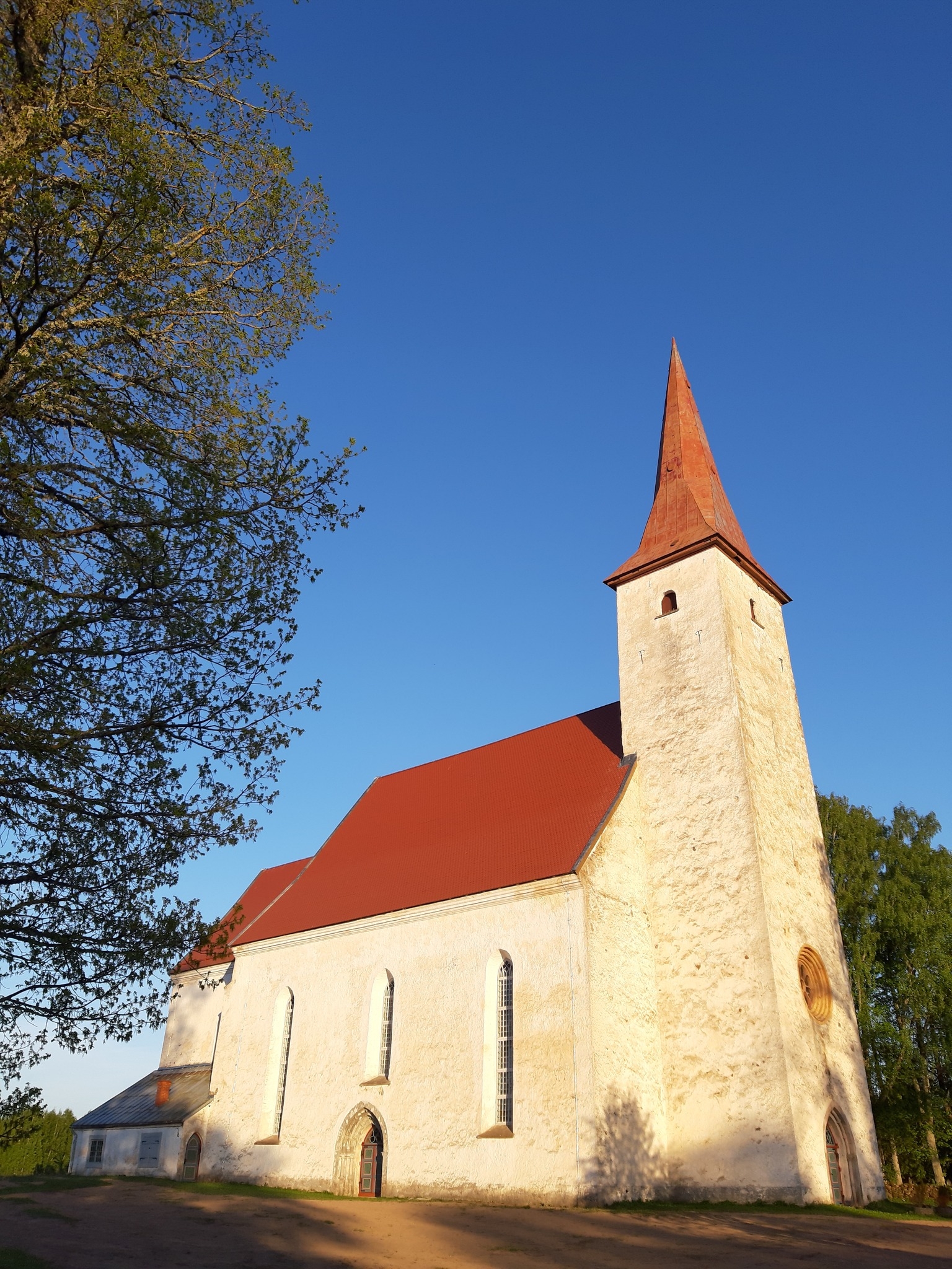 Suure-Jaani Johannese kirik