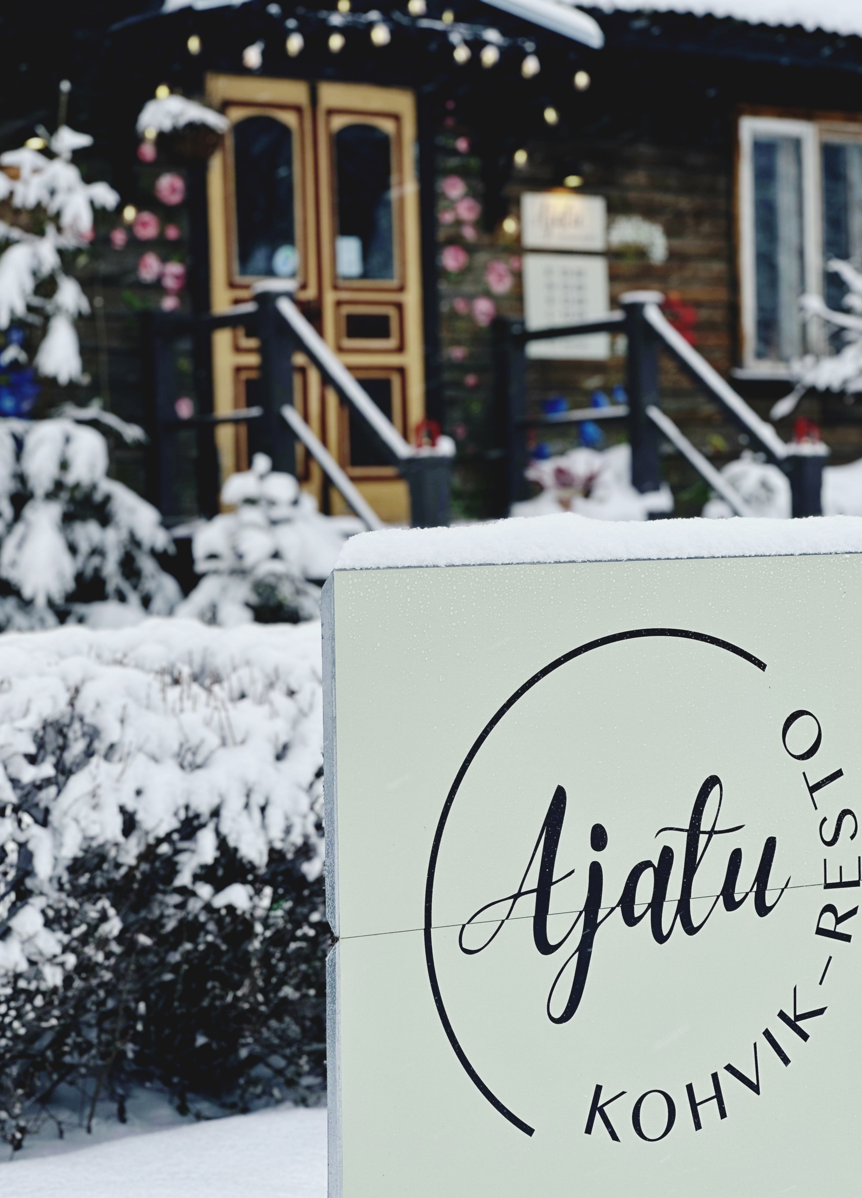 Café Restaurant Ajatu offers timelessly pure flavors in nostalgic dishes in a new way. Warm and homely service unites beautiful moments and experience