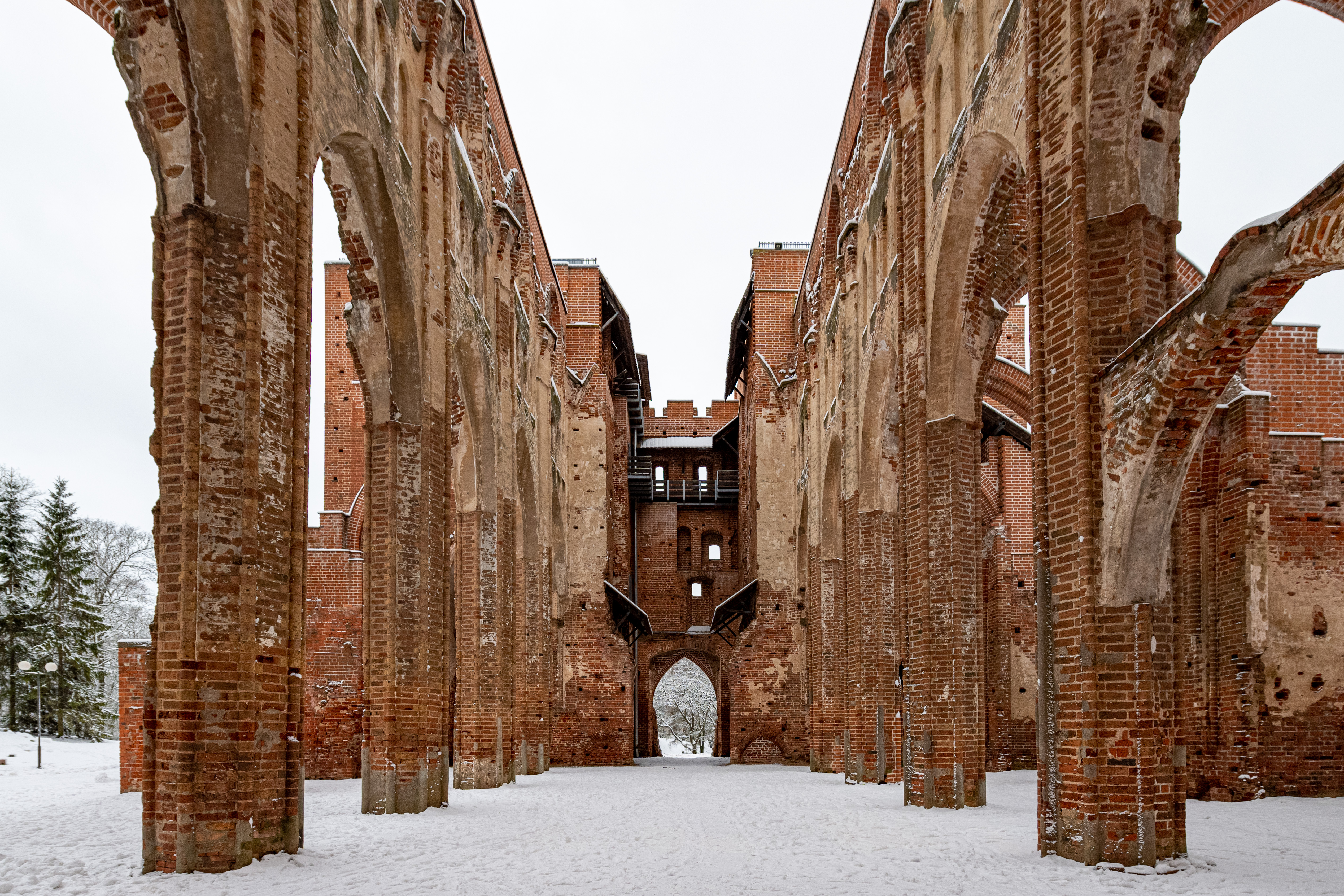 Domruinen im Winter