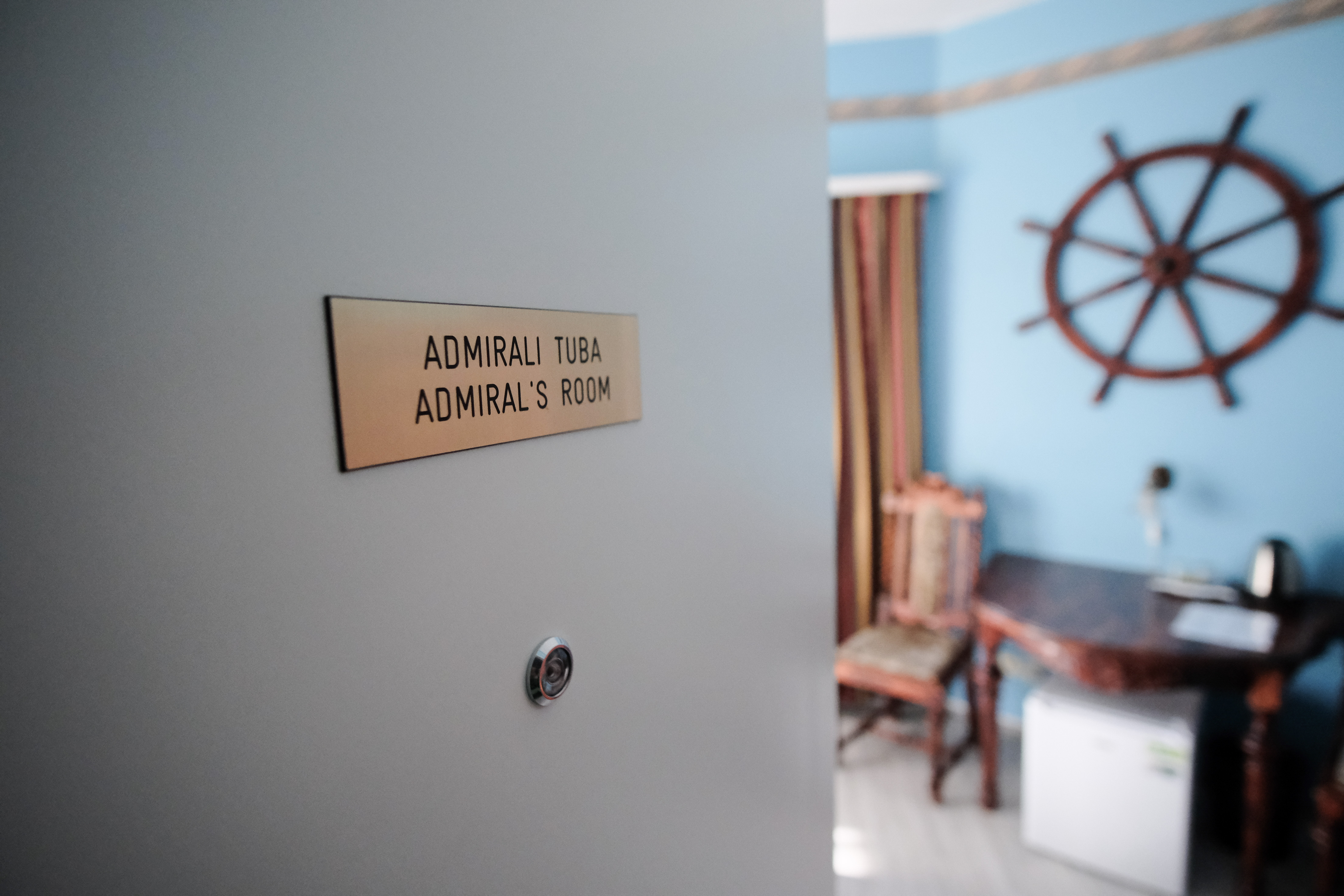 Marine-themed Admiral room