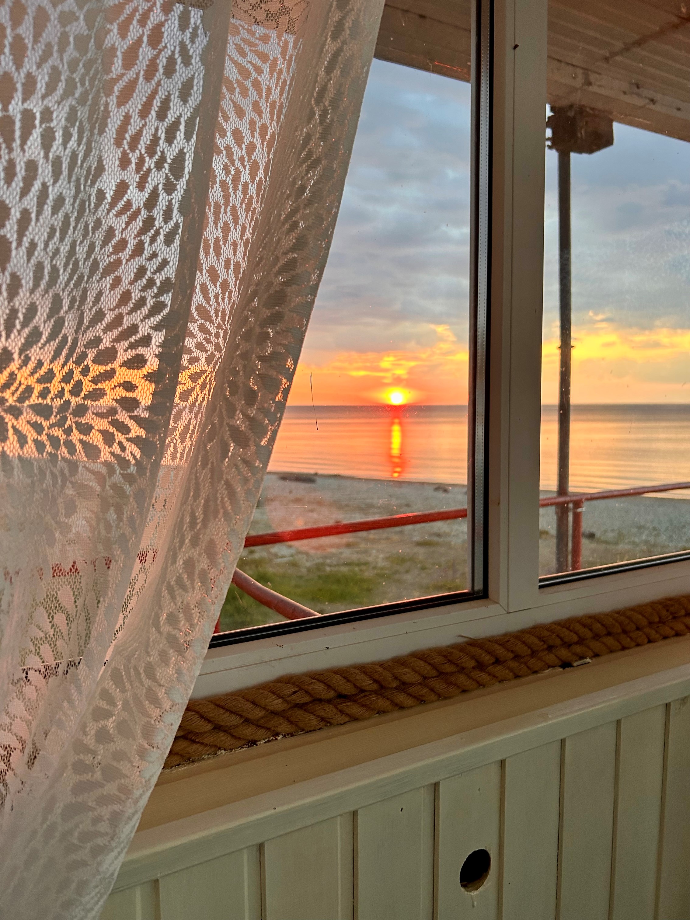 Sunset Huch tornist vaade merele