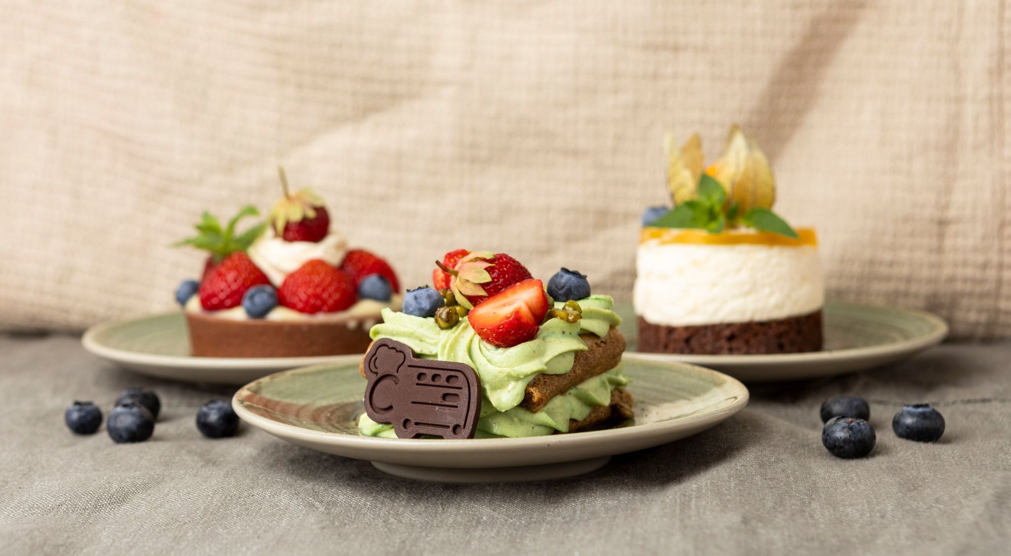Chef's Manu DoubleDecker desserts