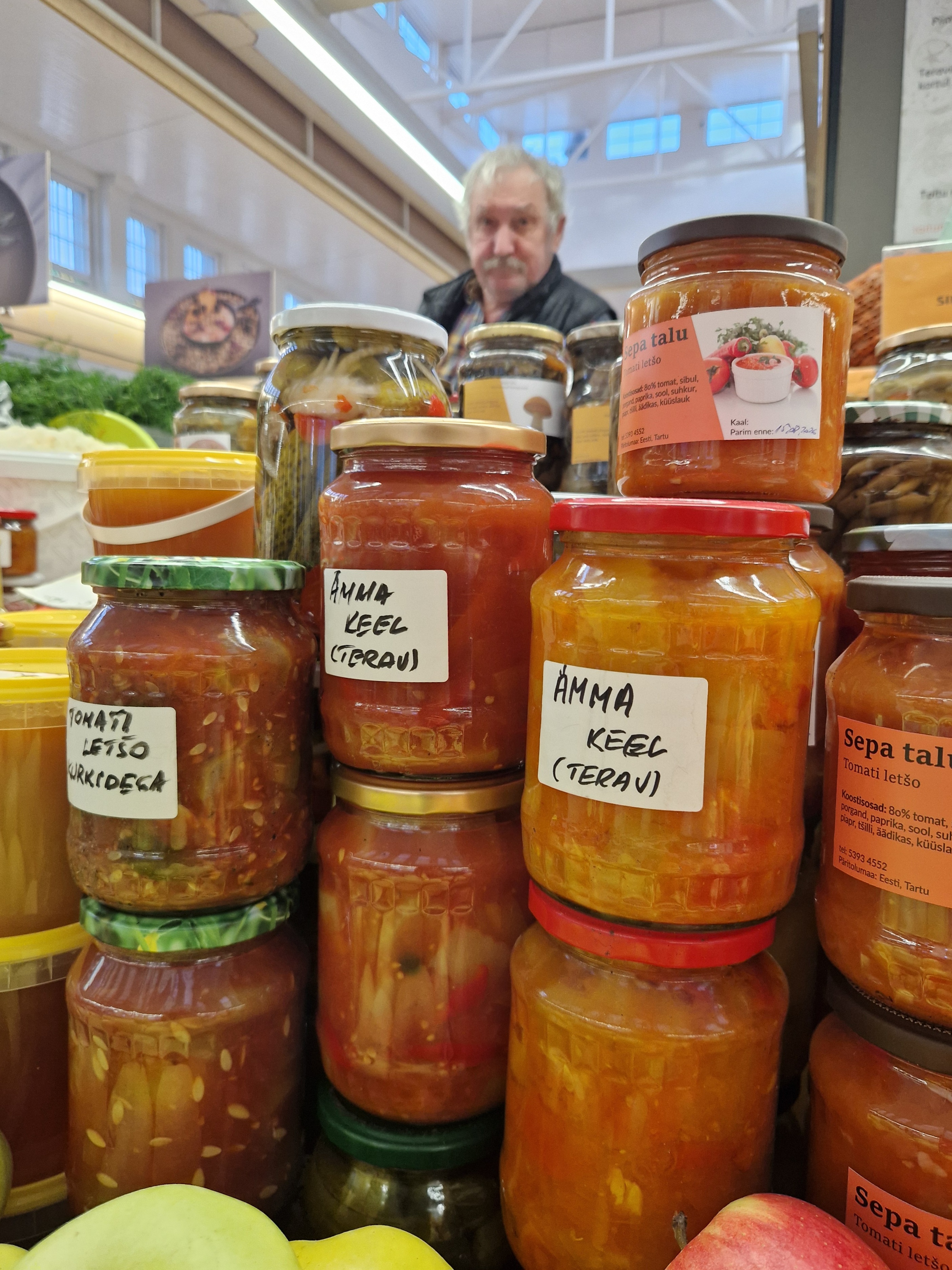 The Tartu market hall is an indoor market located in the centre of Tartu, which offers the largest selection of fresh food and raw ingredients in Sout