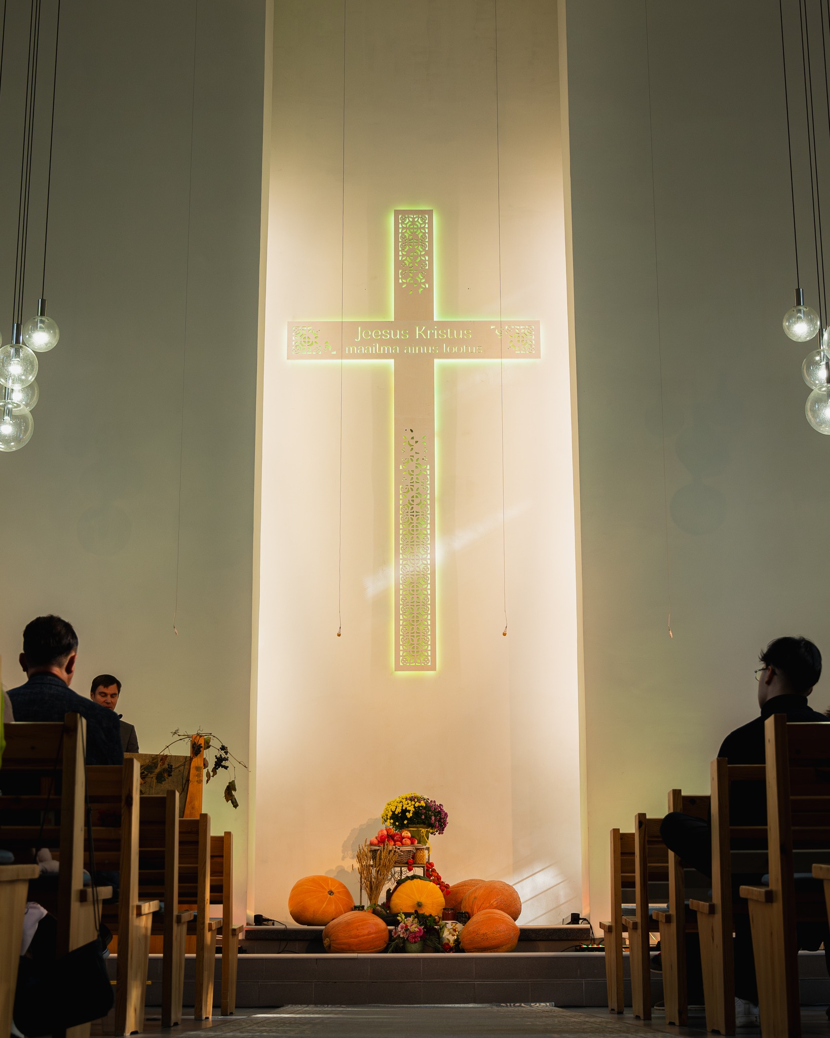 Tartu Kolgata baptistikoguduse hoone altar
