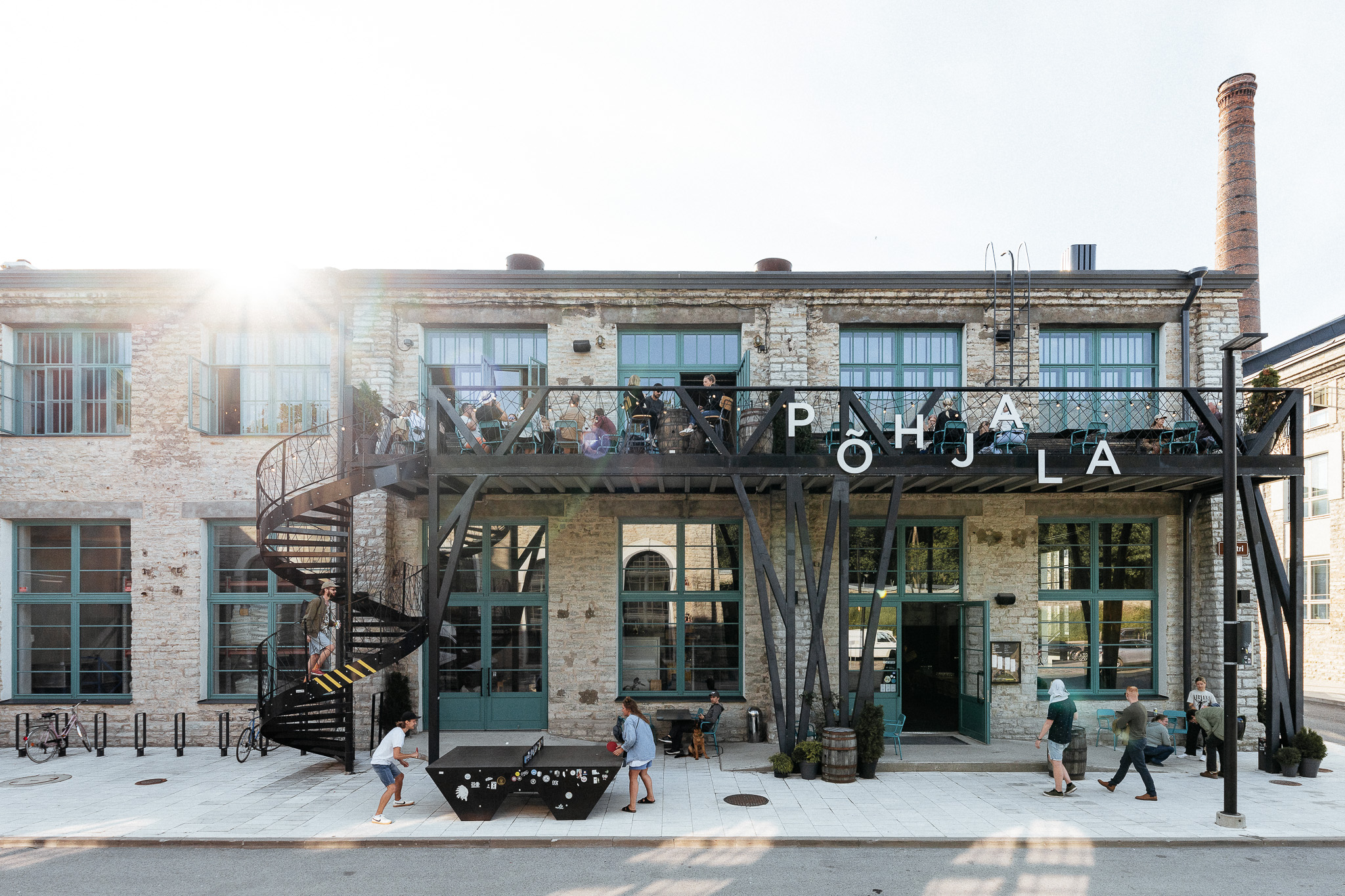 Põhjala Brewery offers different beers. The most popular are porters and beers aged in oak barrels and brewed with Estonian forest ingredients. The Be