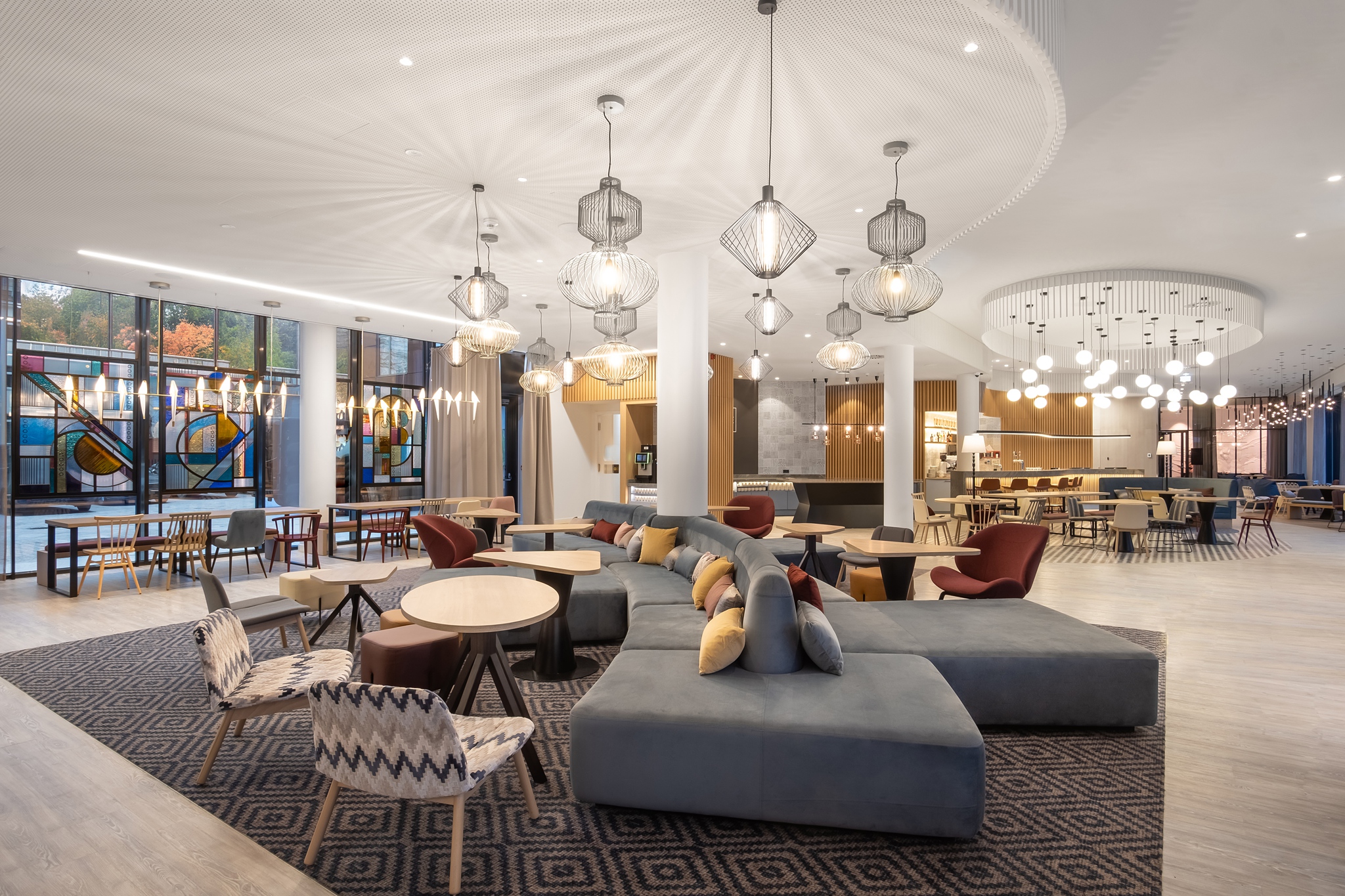 Hampton by Hilton Tallinn lobby