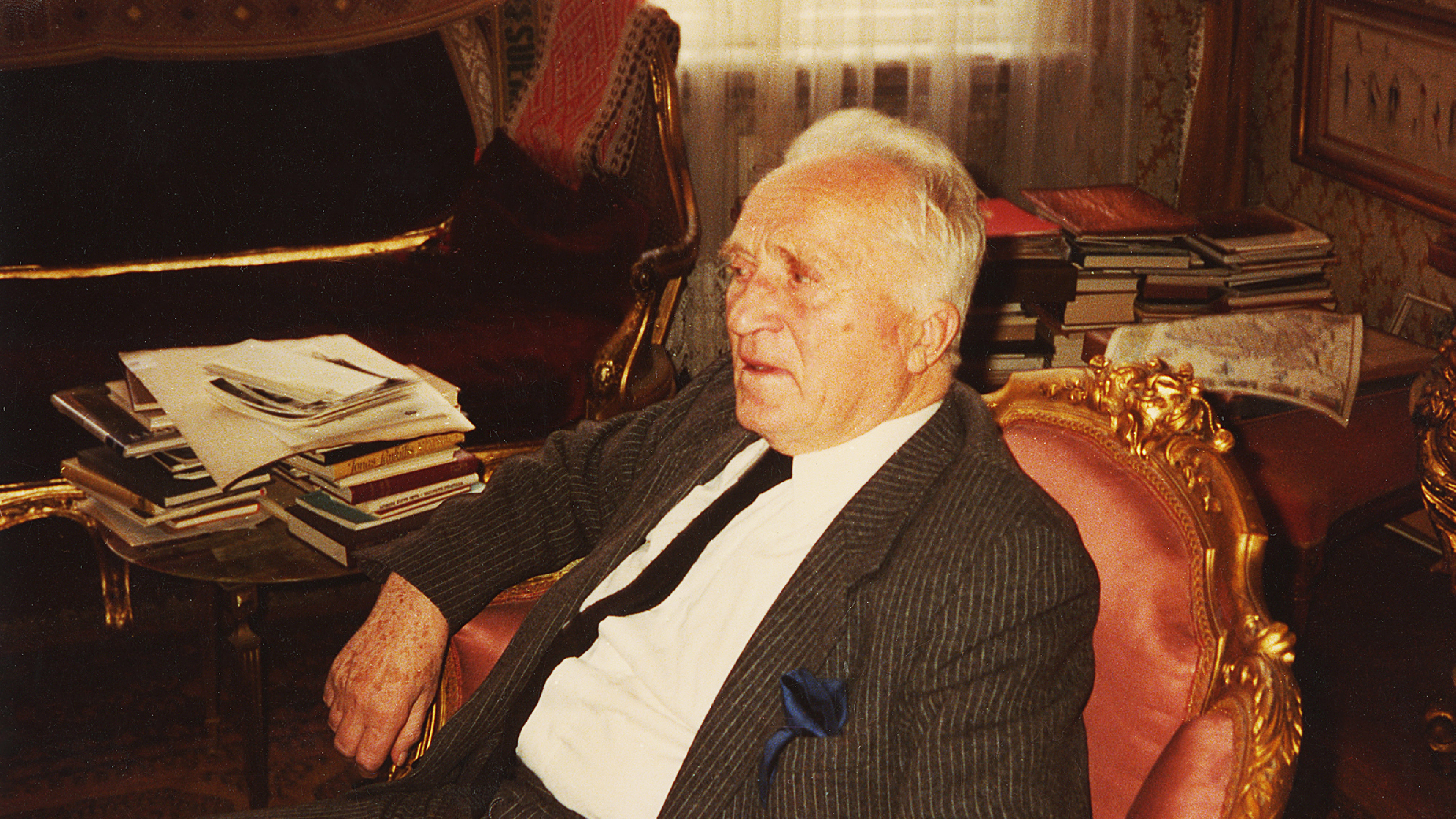 Mykolas Žilinskas savā mājā Rietumberlīnē