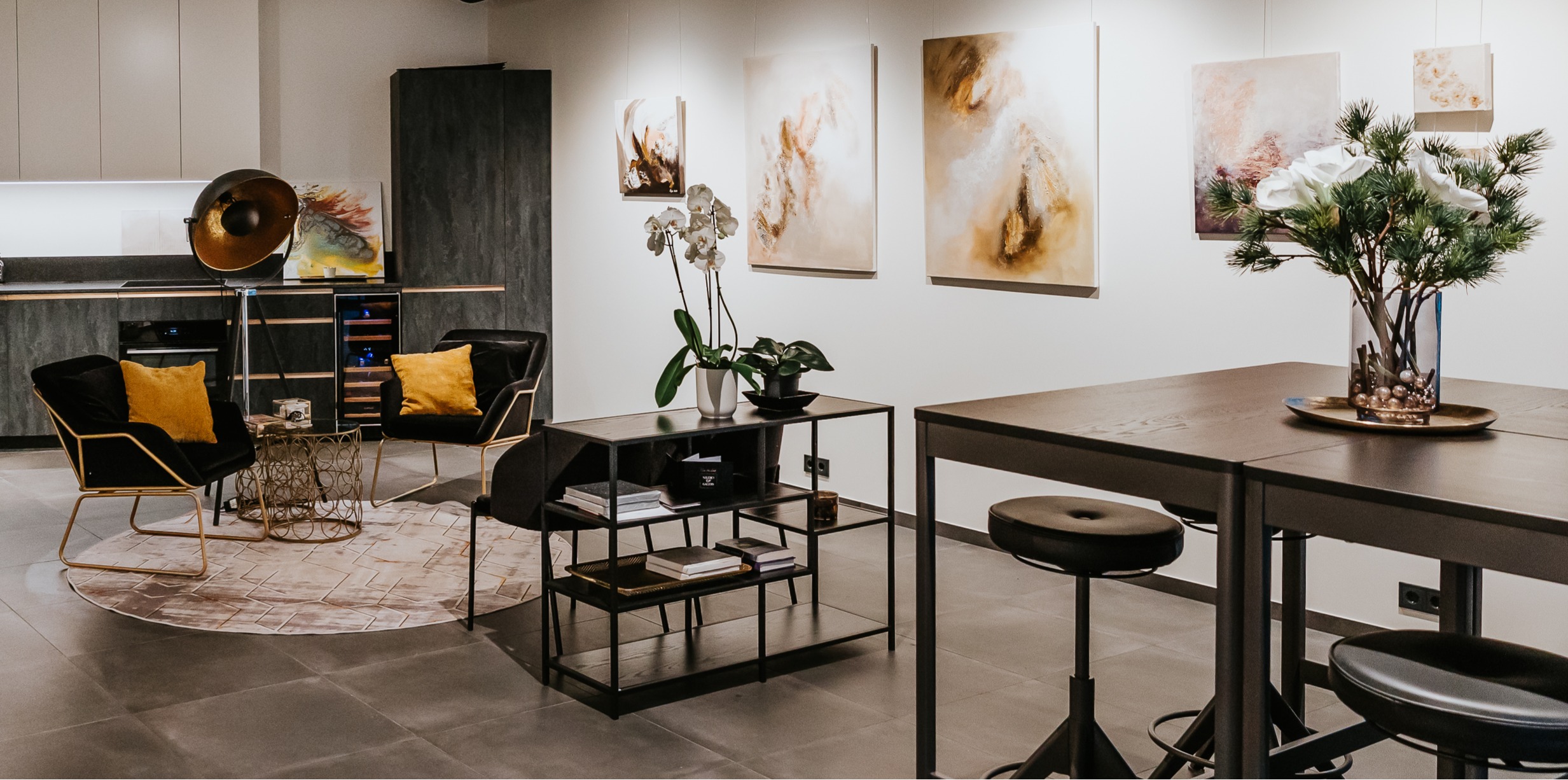 Studijas galerijas K28 izstāde "Burbulī"