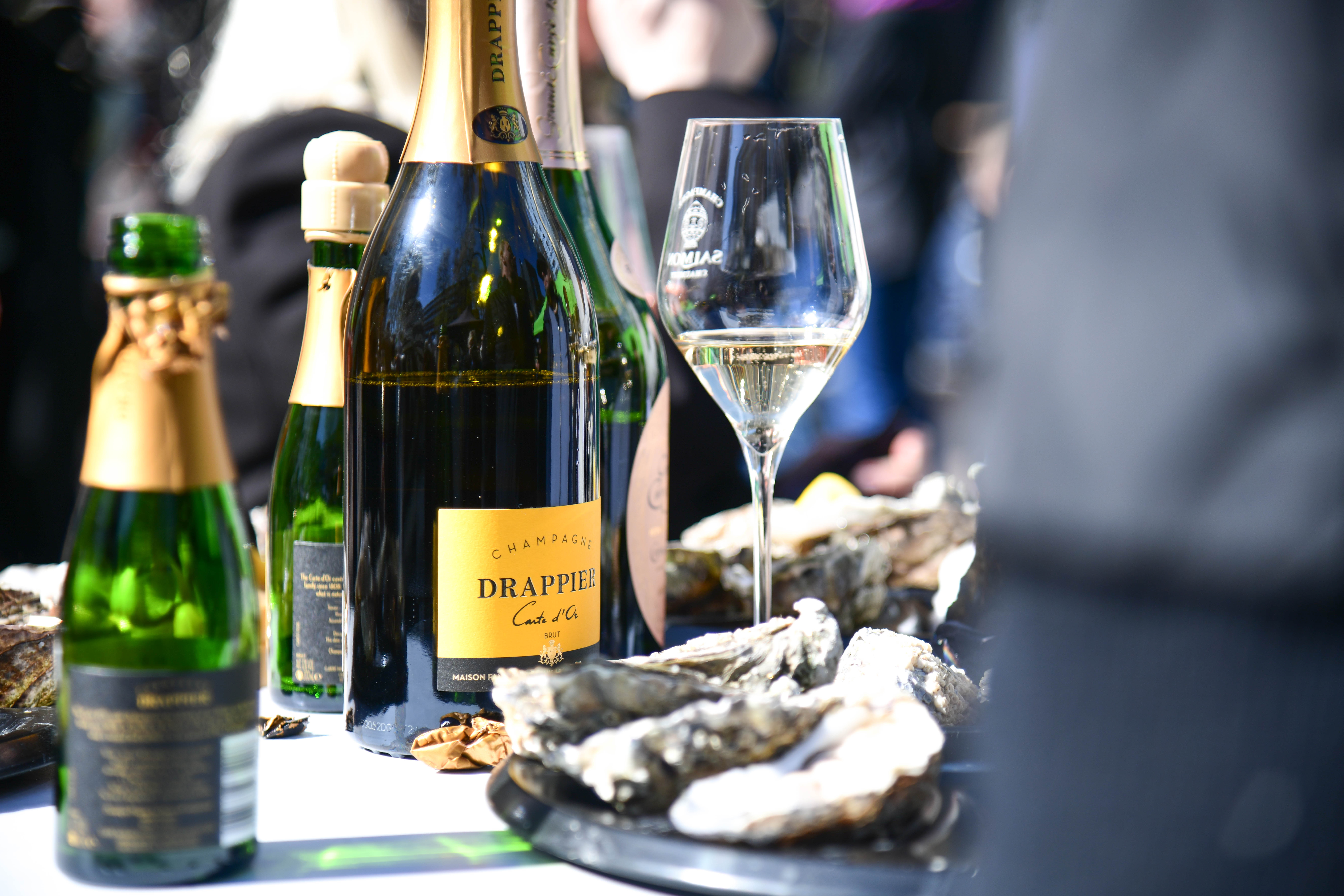 "Mulligalerii" dzērieni austeru festivālā