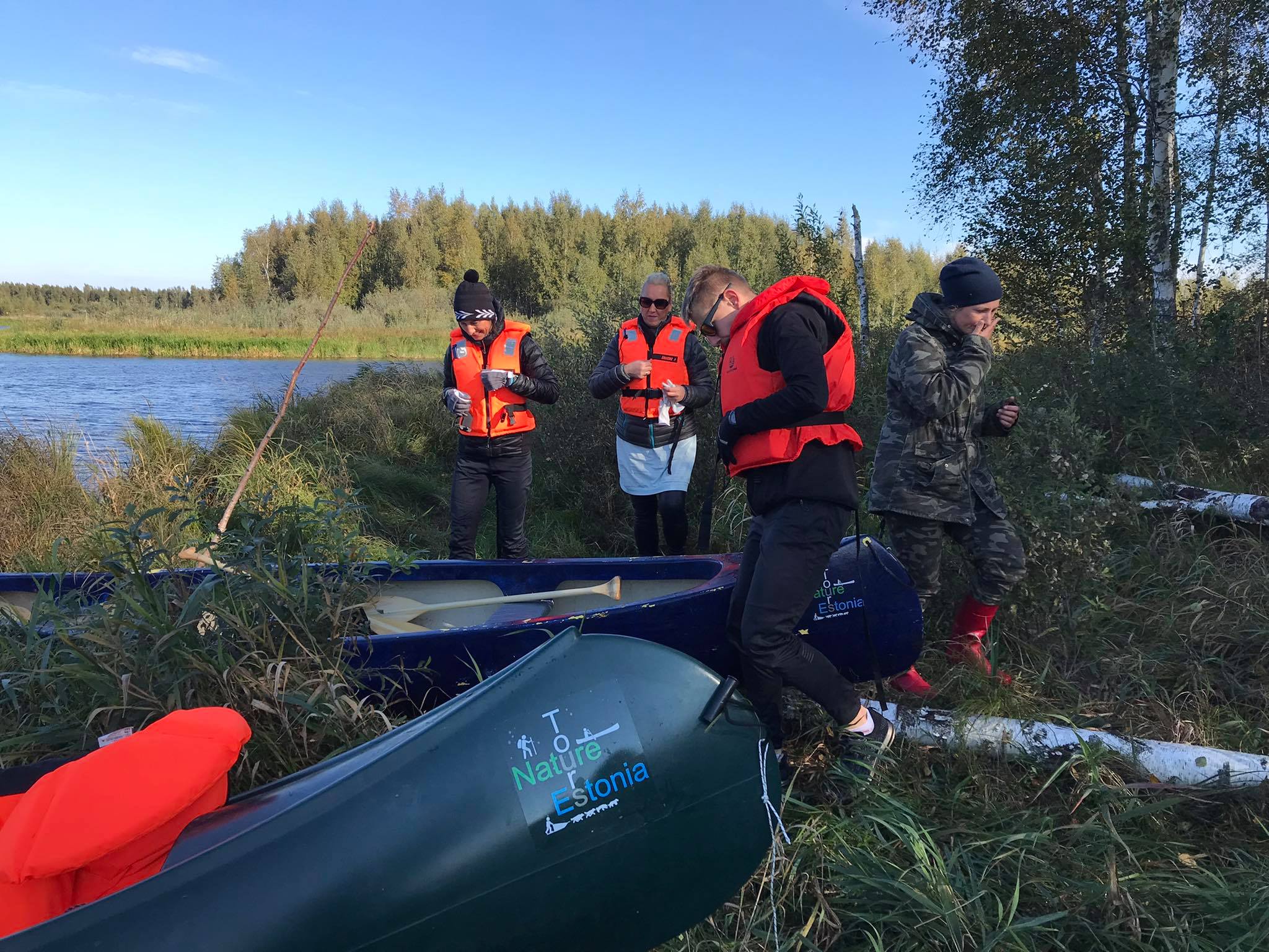 Jõhvikakorjajad Emajõe-Suursoos