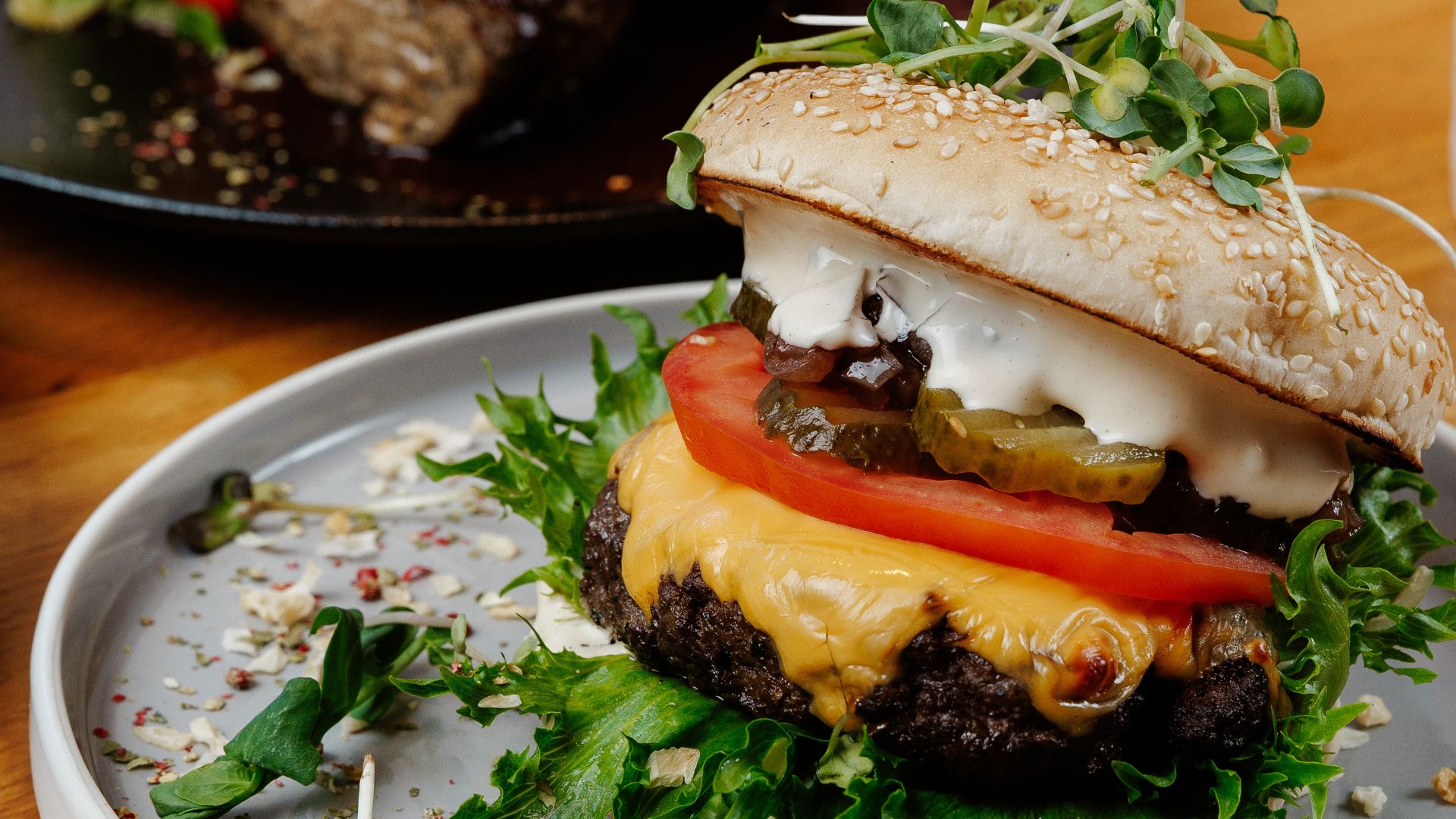 Basiiliku maheveise burger