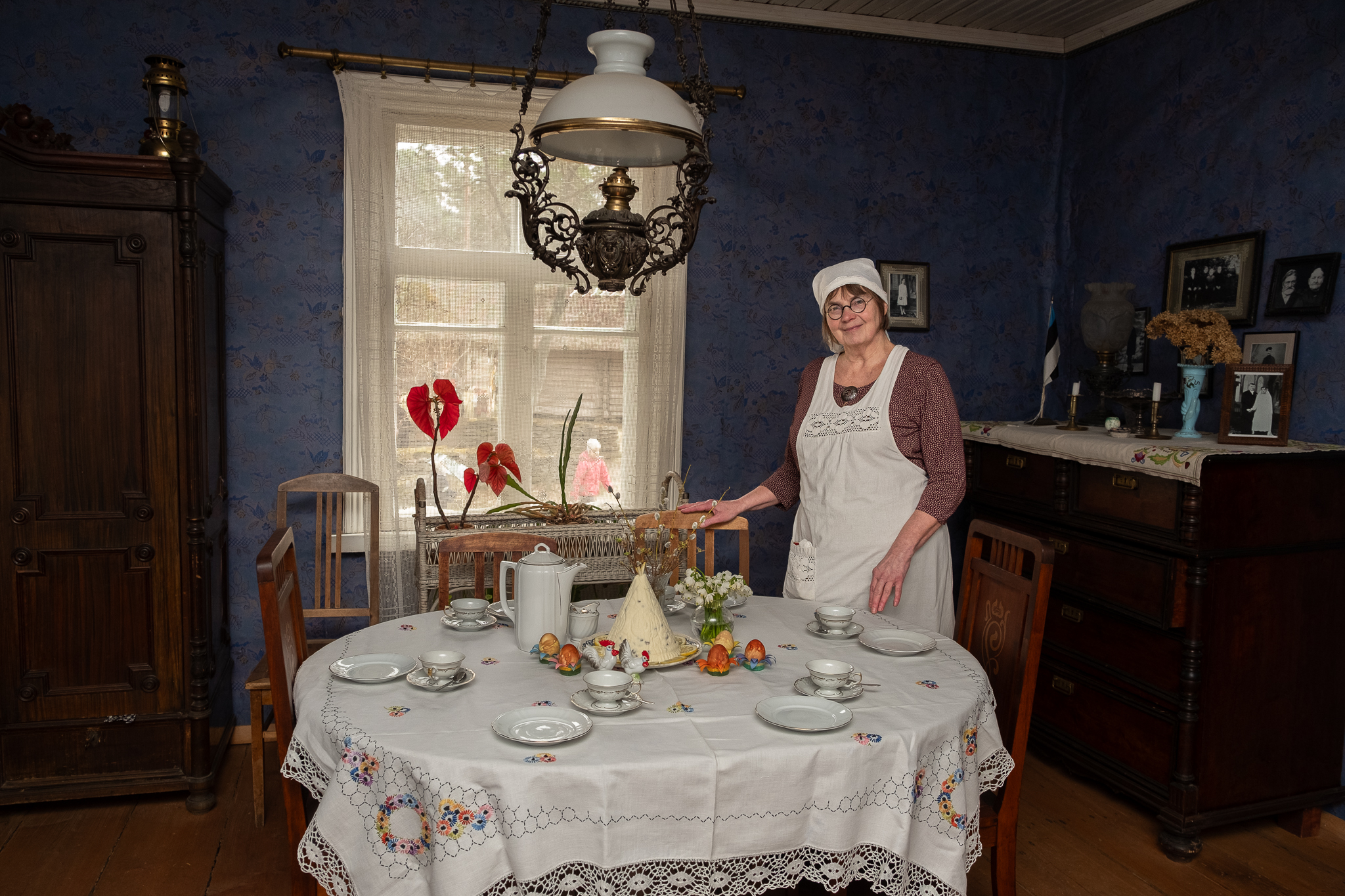 Perenaine tähistamas lihavõtteid Härjapea talus