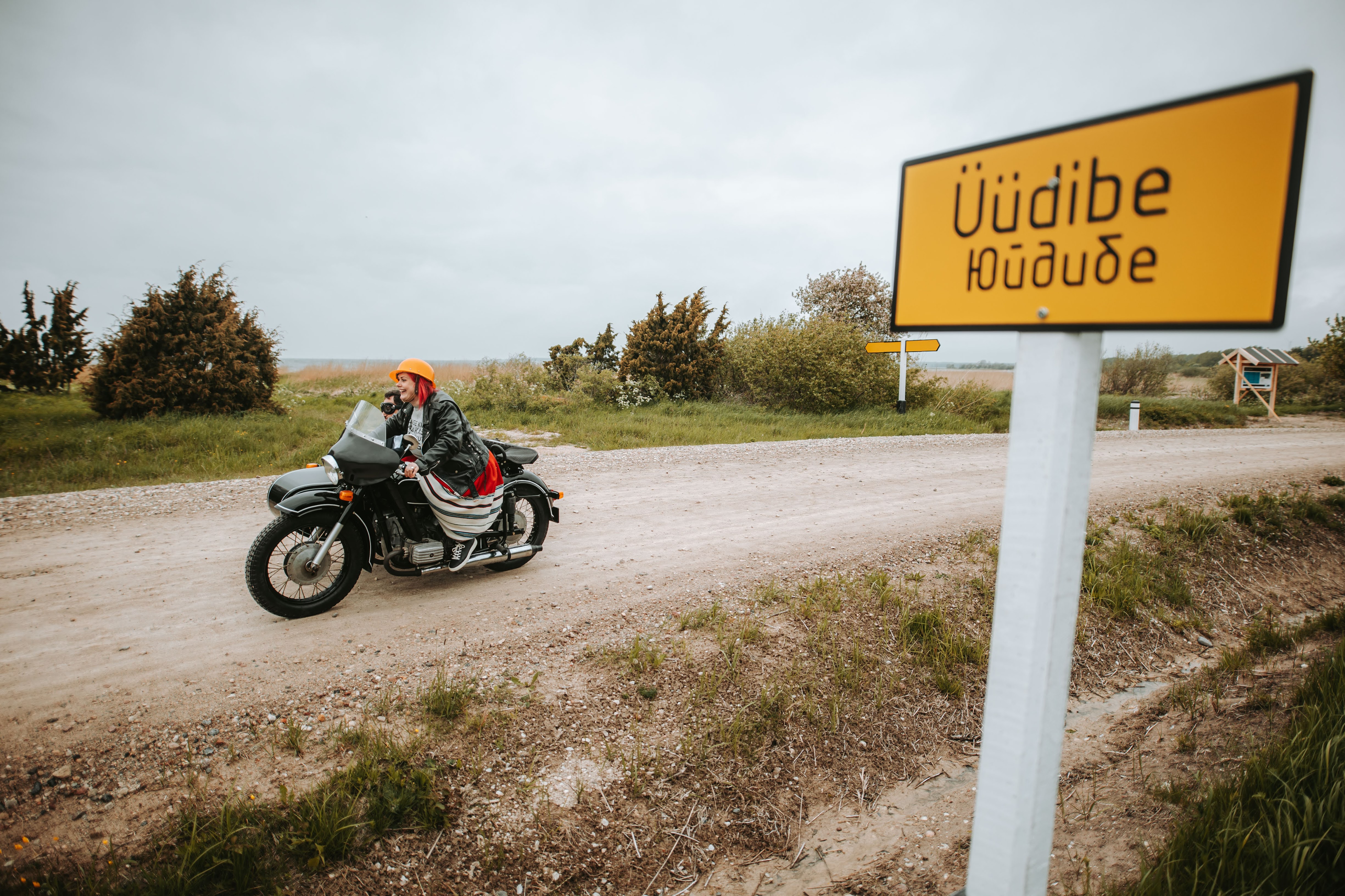 Mootorratas päranditeel