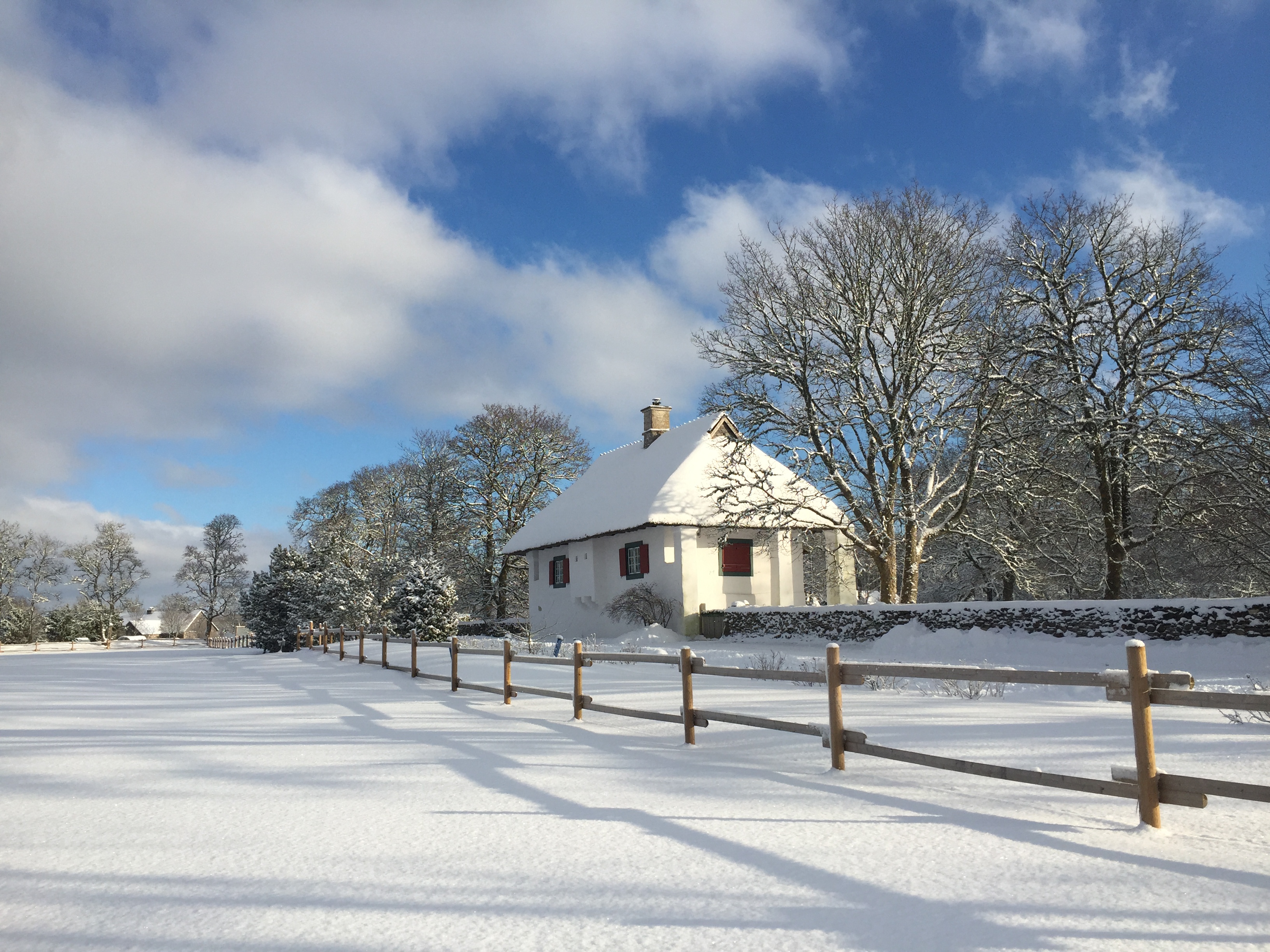 Tôlluste Villa puhkemaja talvises Saaremaal
