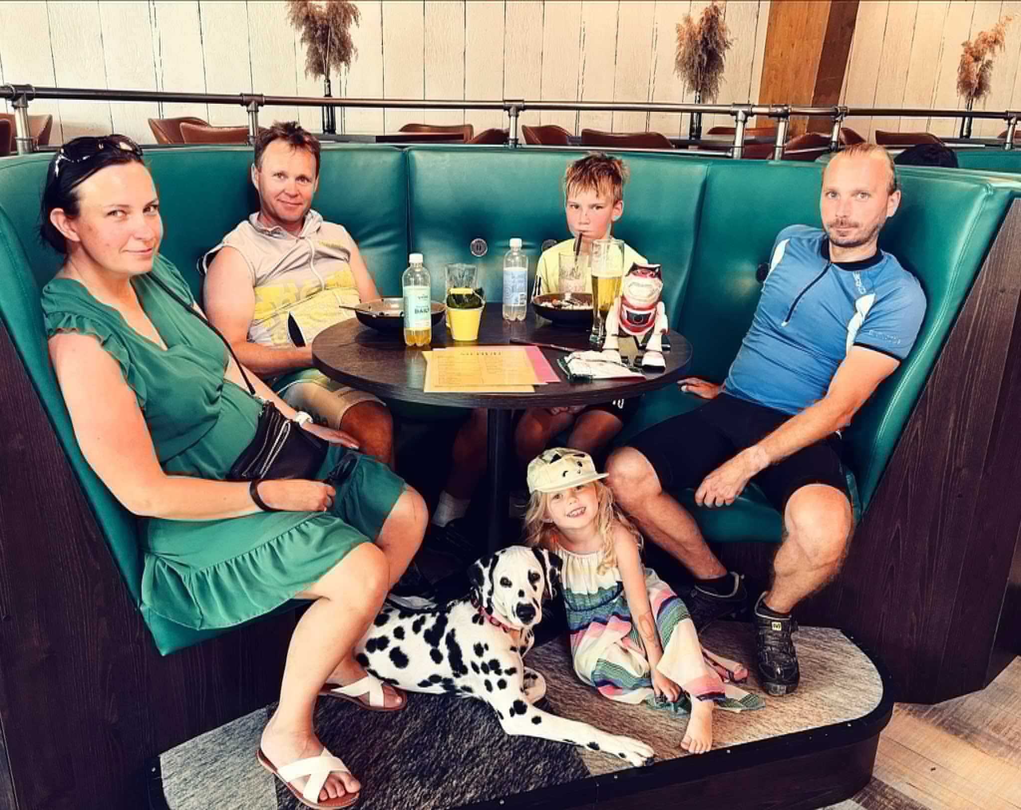 Elva Keegel ja Resto pere-ja lemmikloomasõbralik