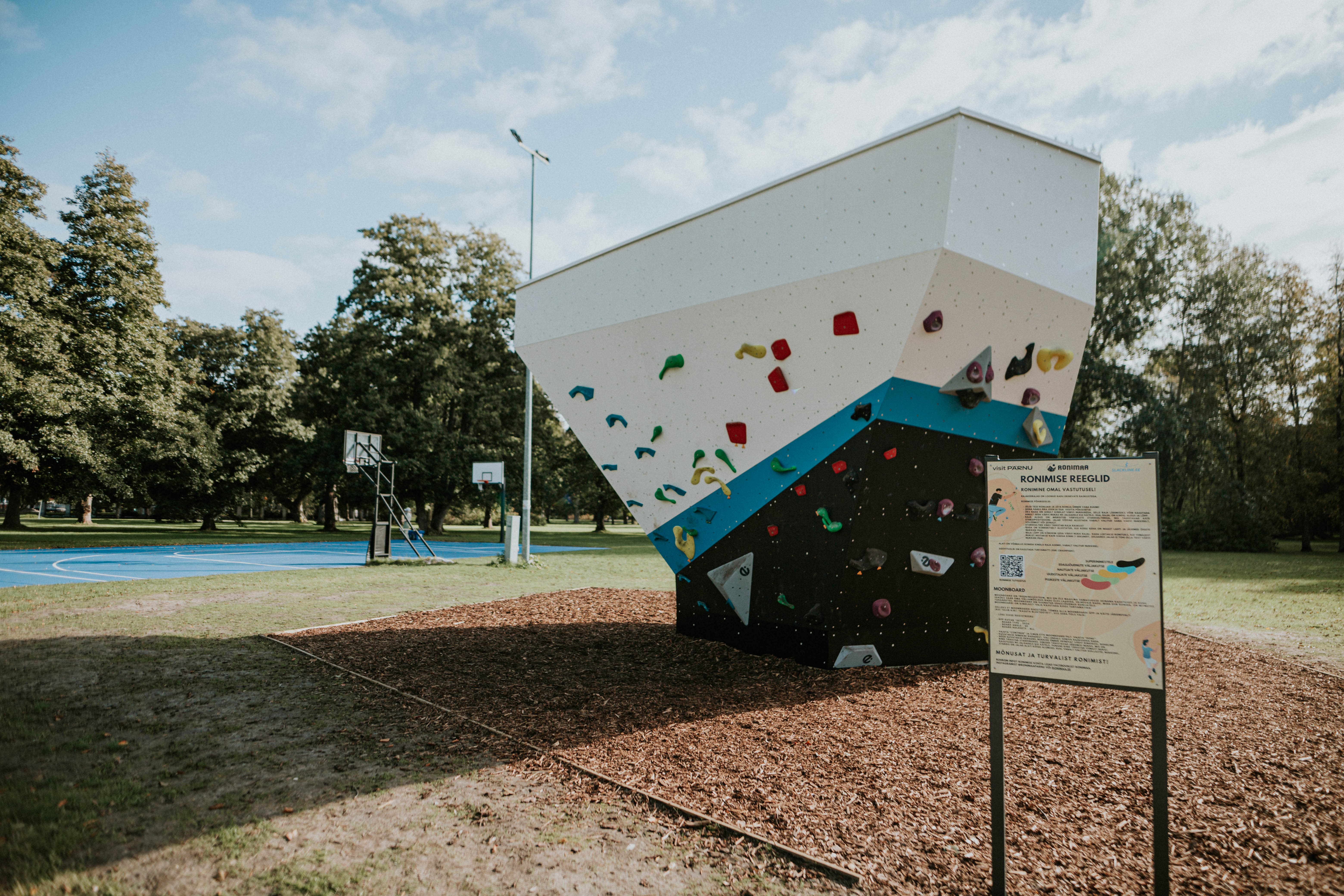 Rannapargi välironimissein