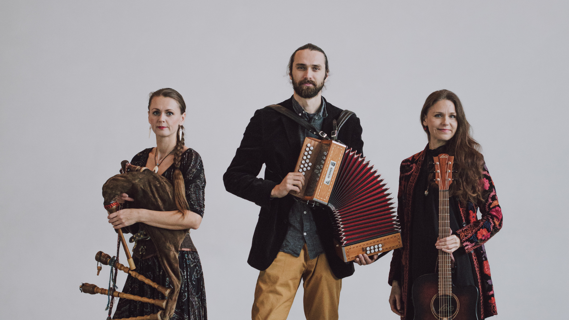 Taulide trio pilt.