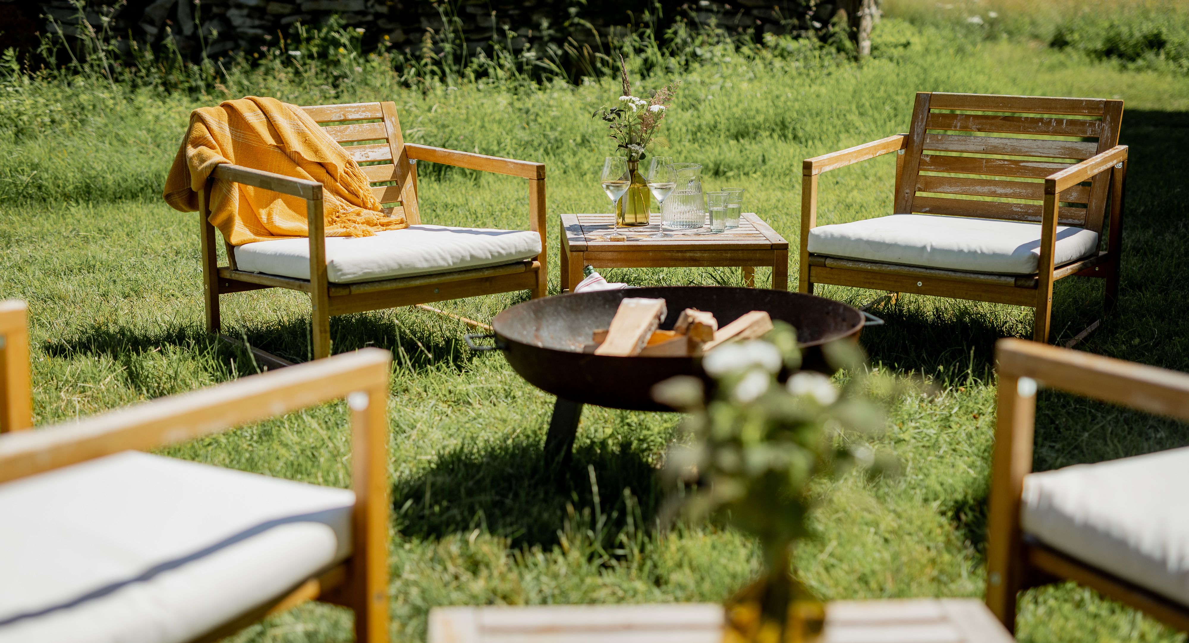 Pilguse Residency õueala