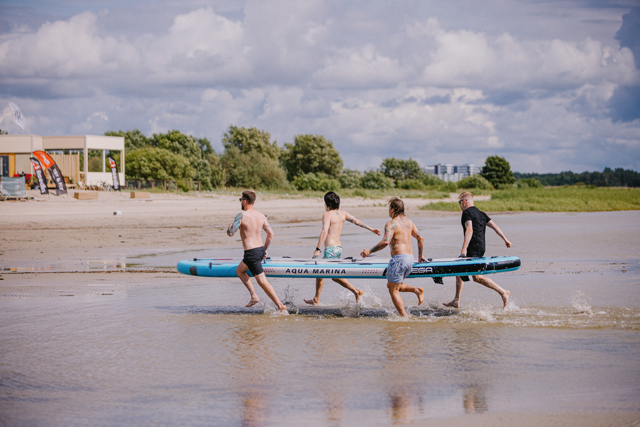 Pärnu Surf Center surfikeskuksen SUP-vuokraus Pärnussa