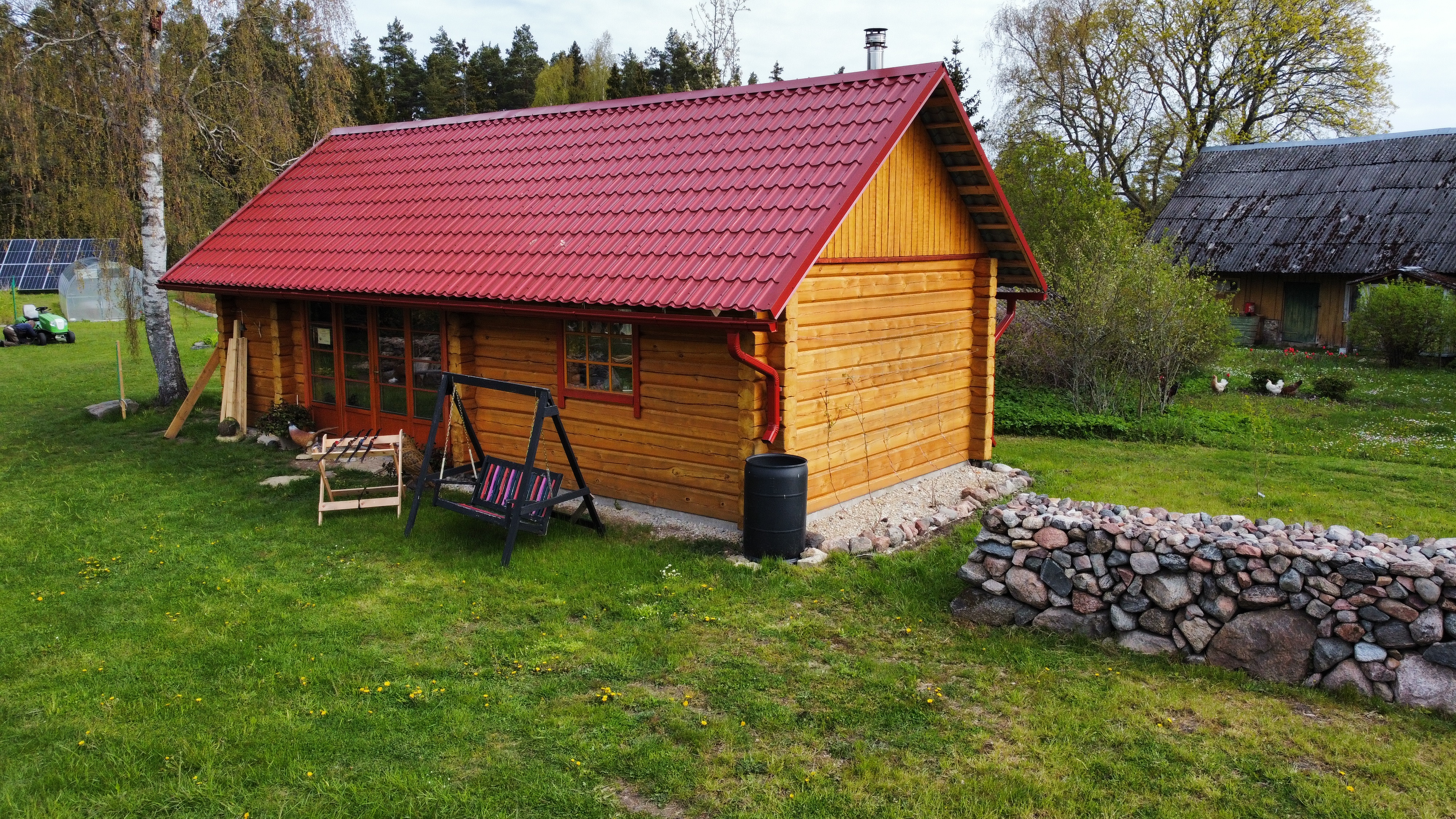 Vibumaja- mahutab kuni 20 inimest.