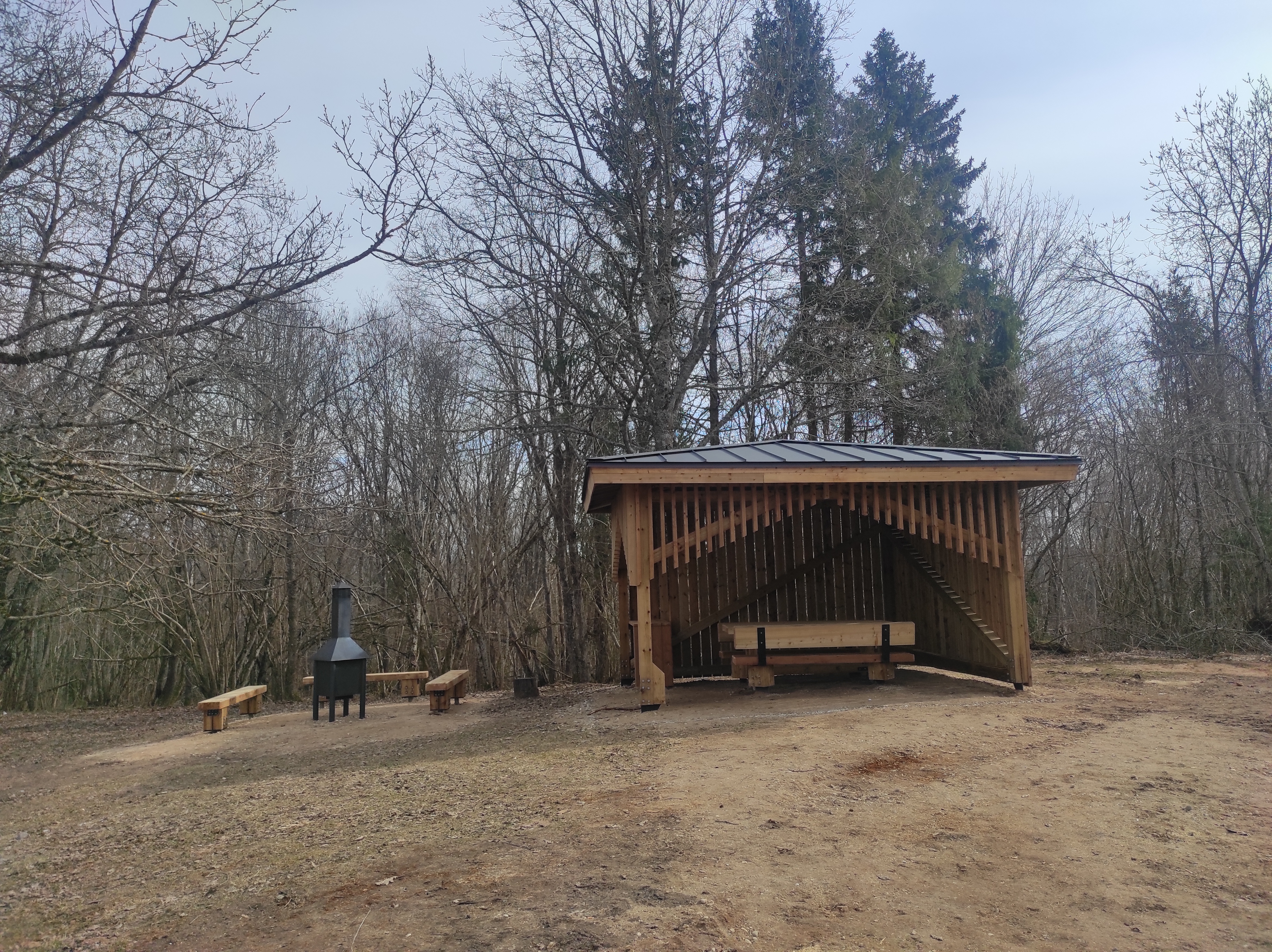 Harimäe campfire site and shelter