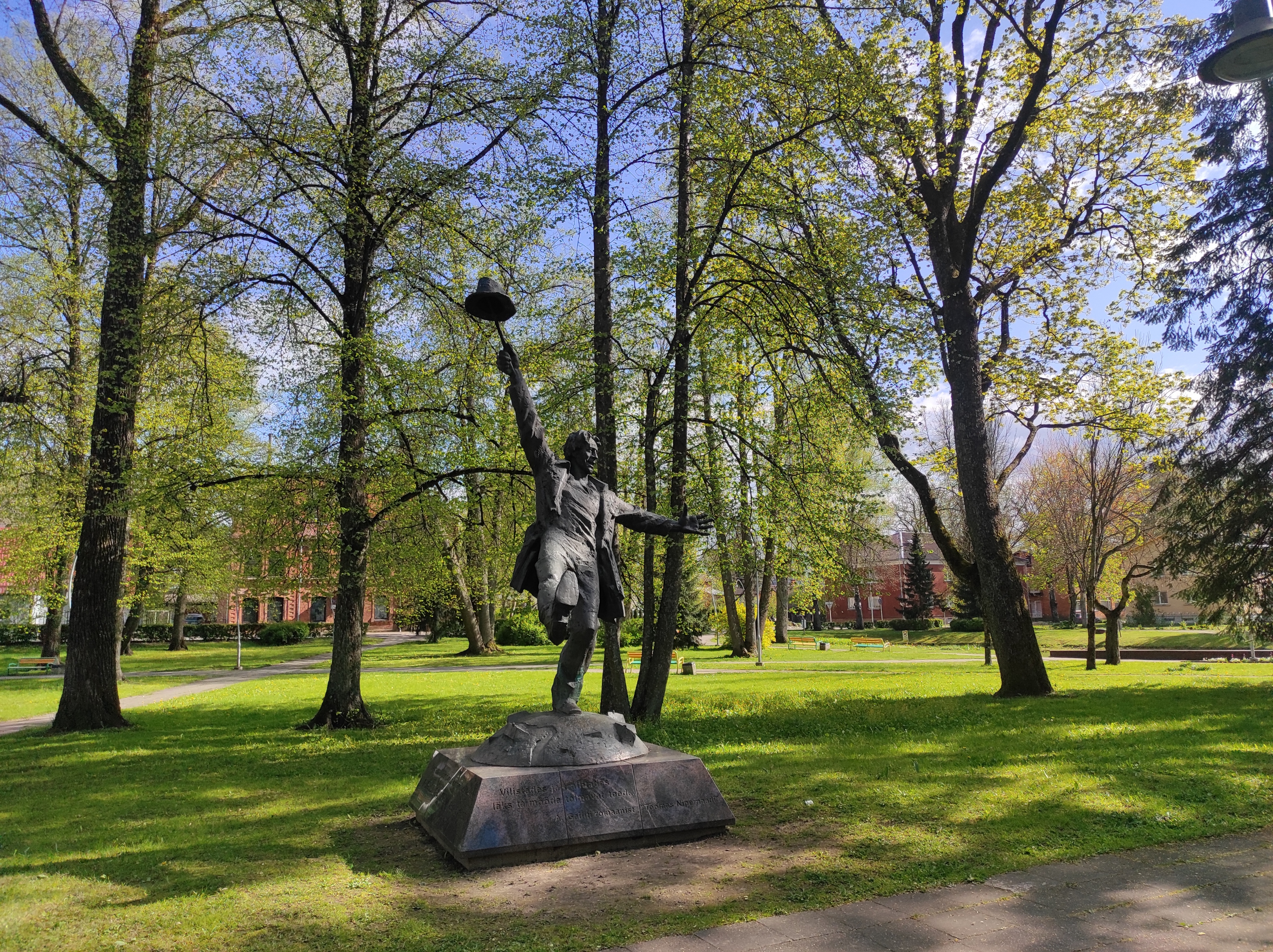 Nipernaadi skulptuur
