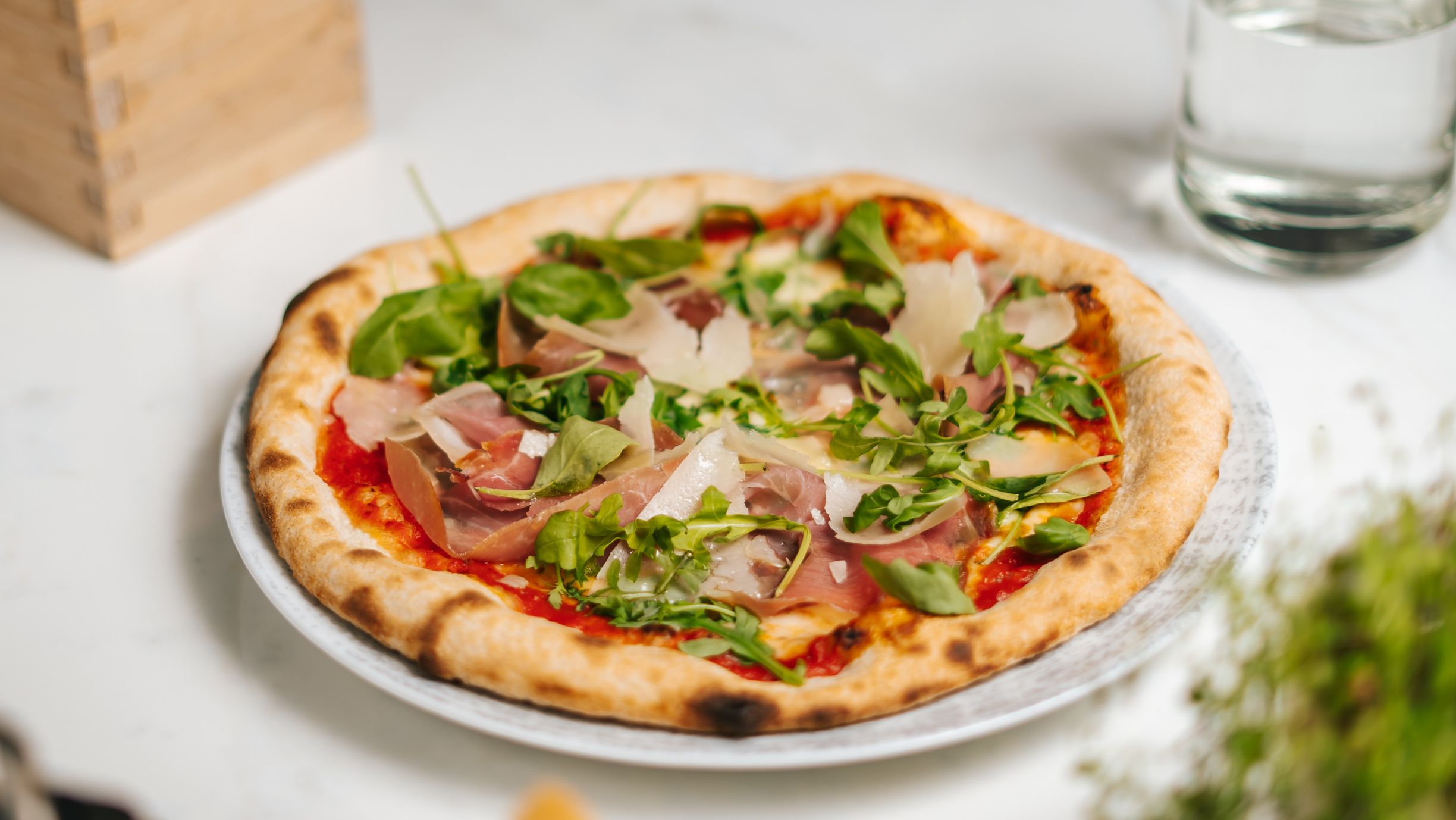 Pizza prosciutto