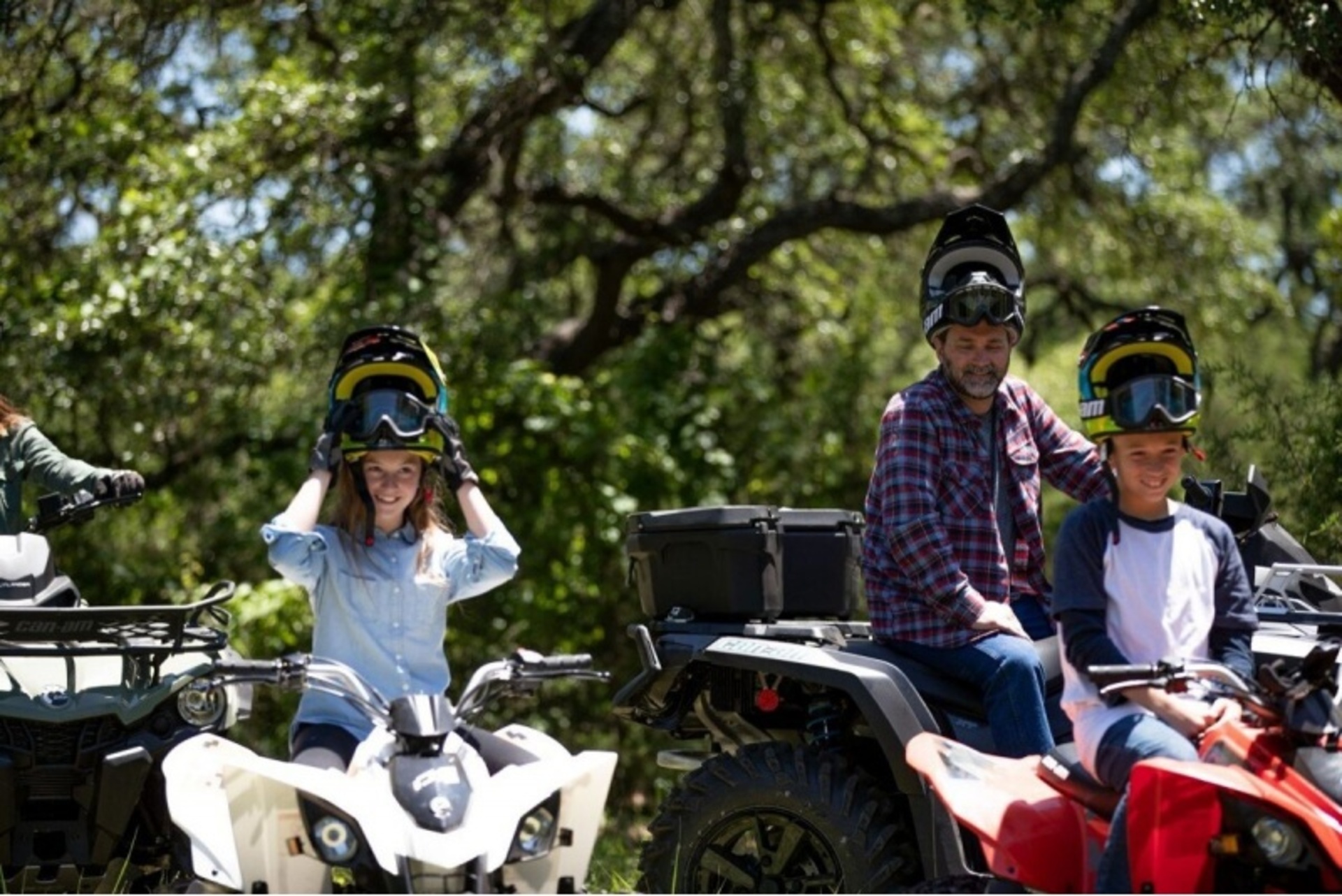 perega ATV matk looduses