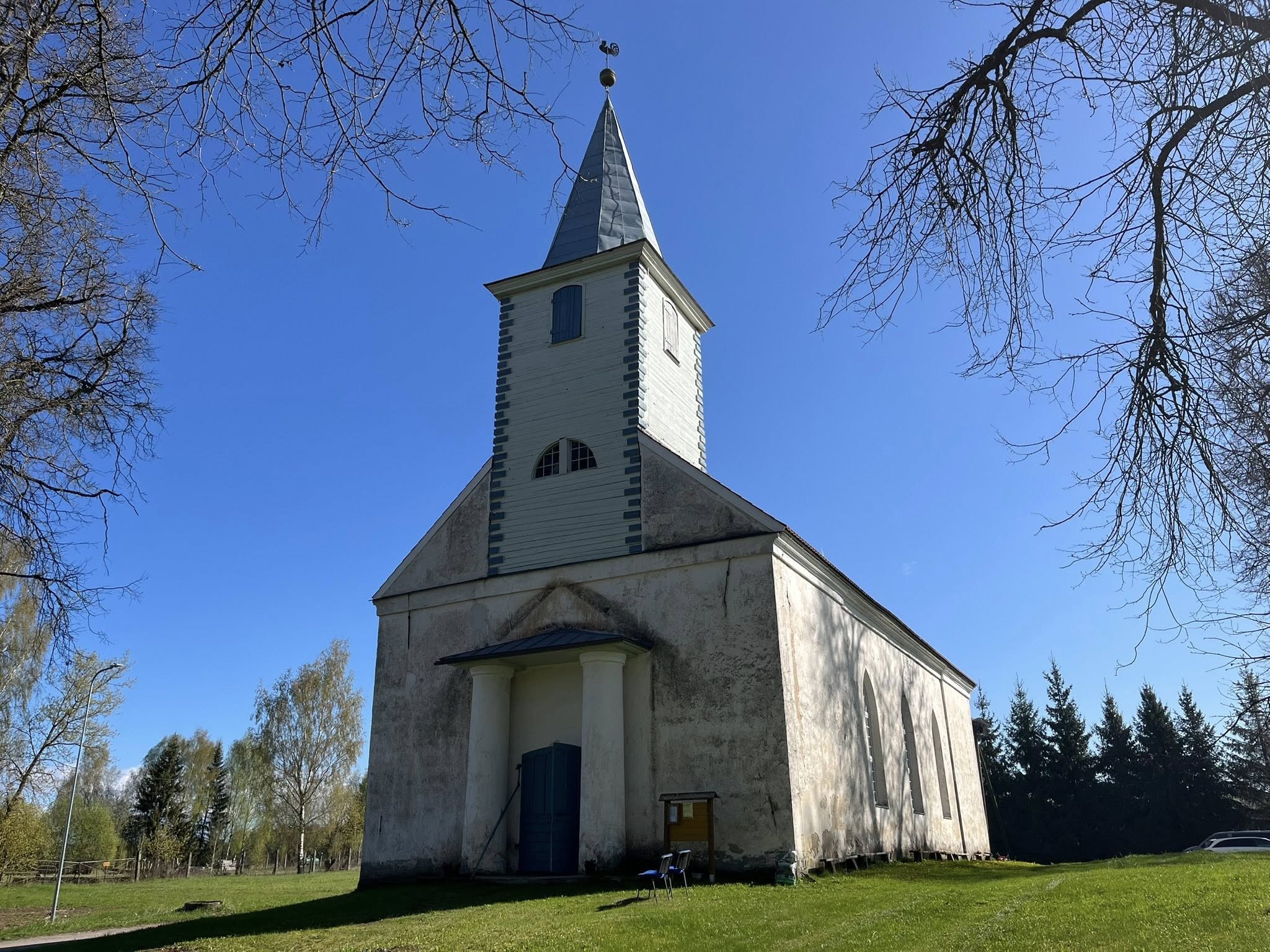 Laatre kirik