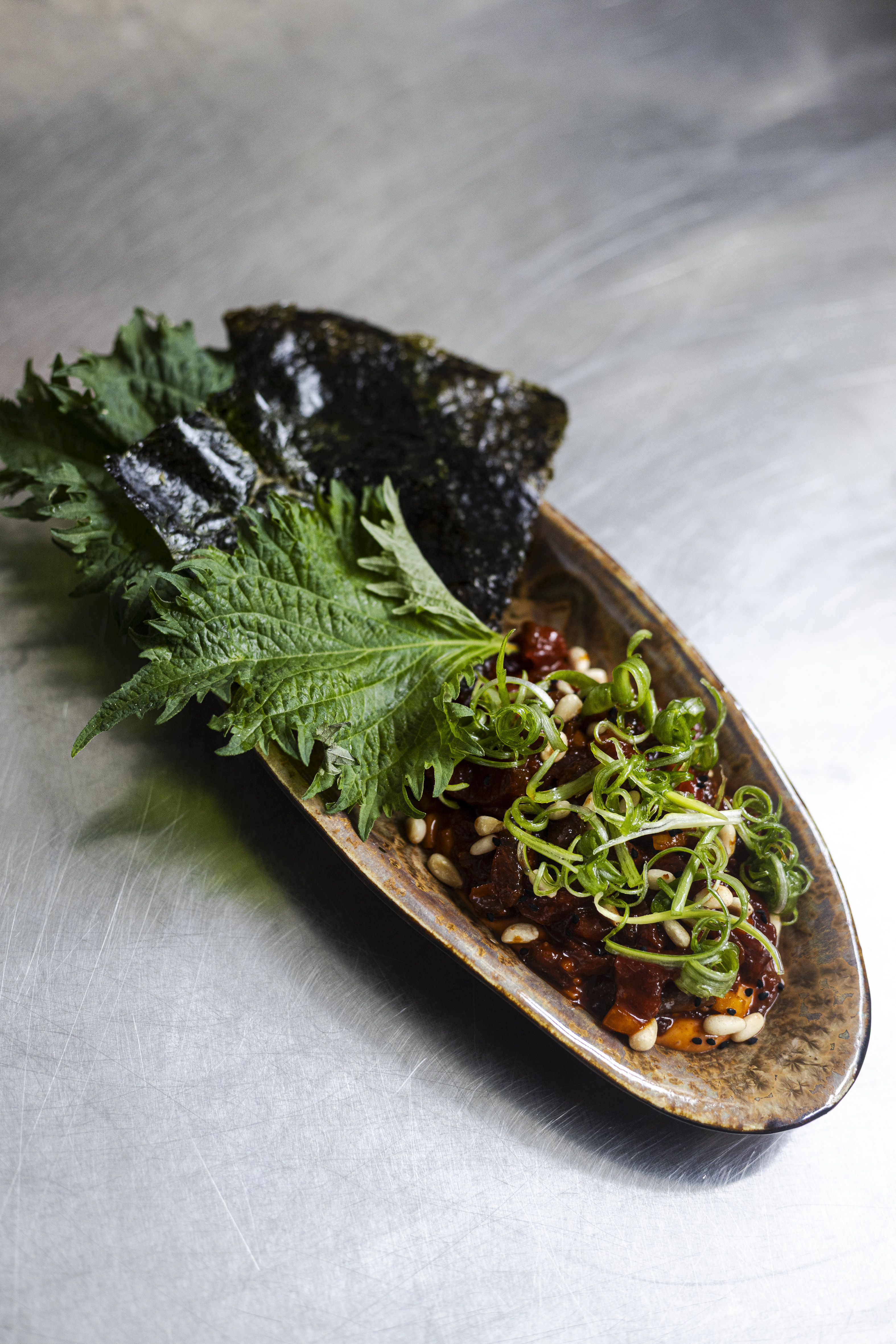 Spicy tartare (yukhoe)