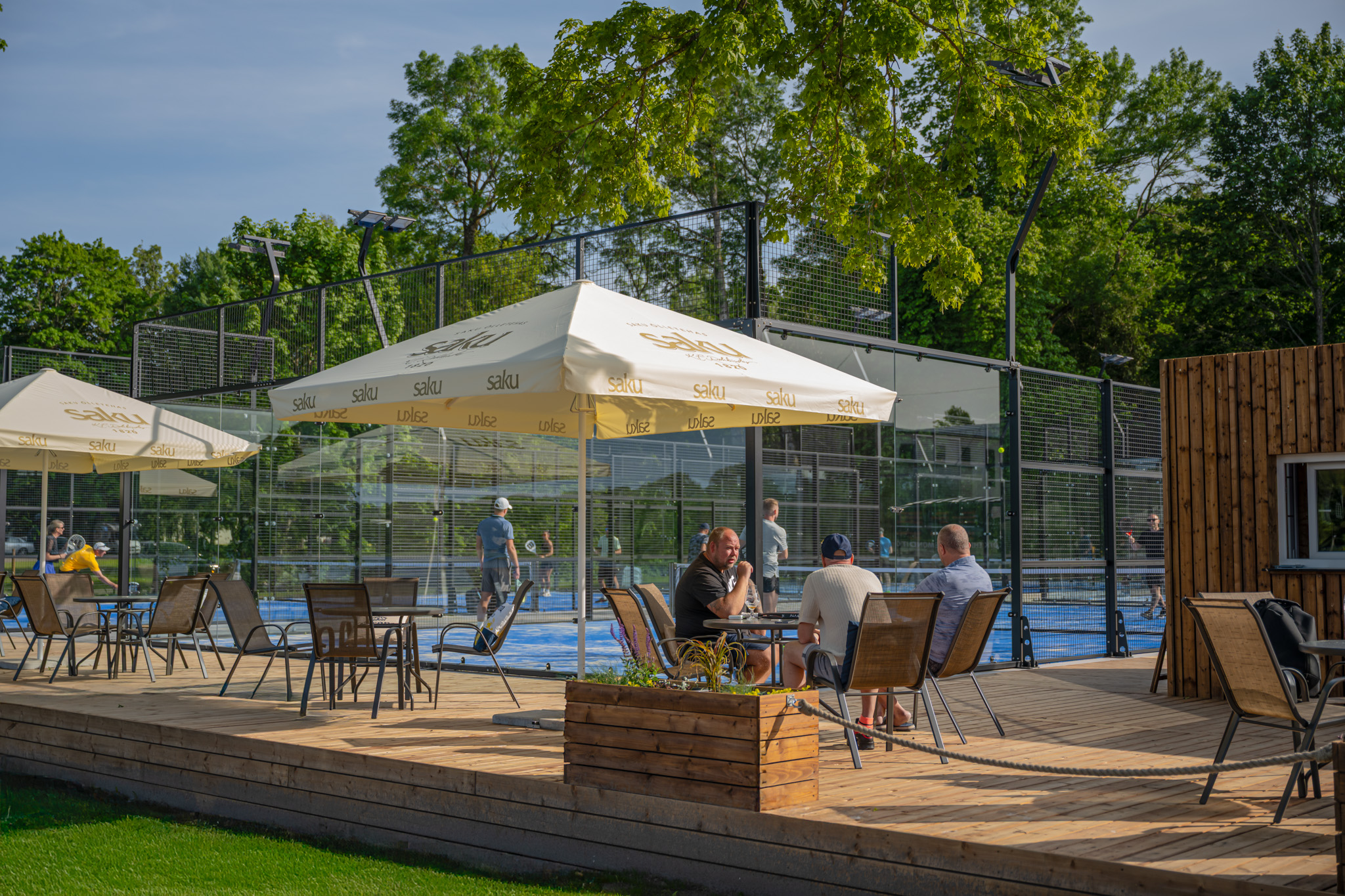 Kahvila ja PADEL