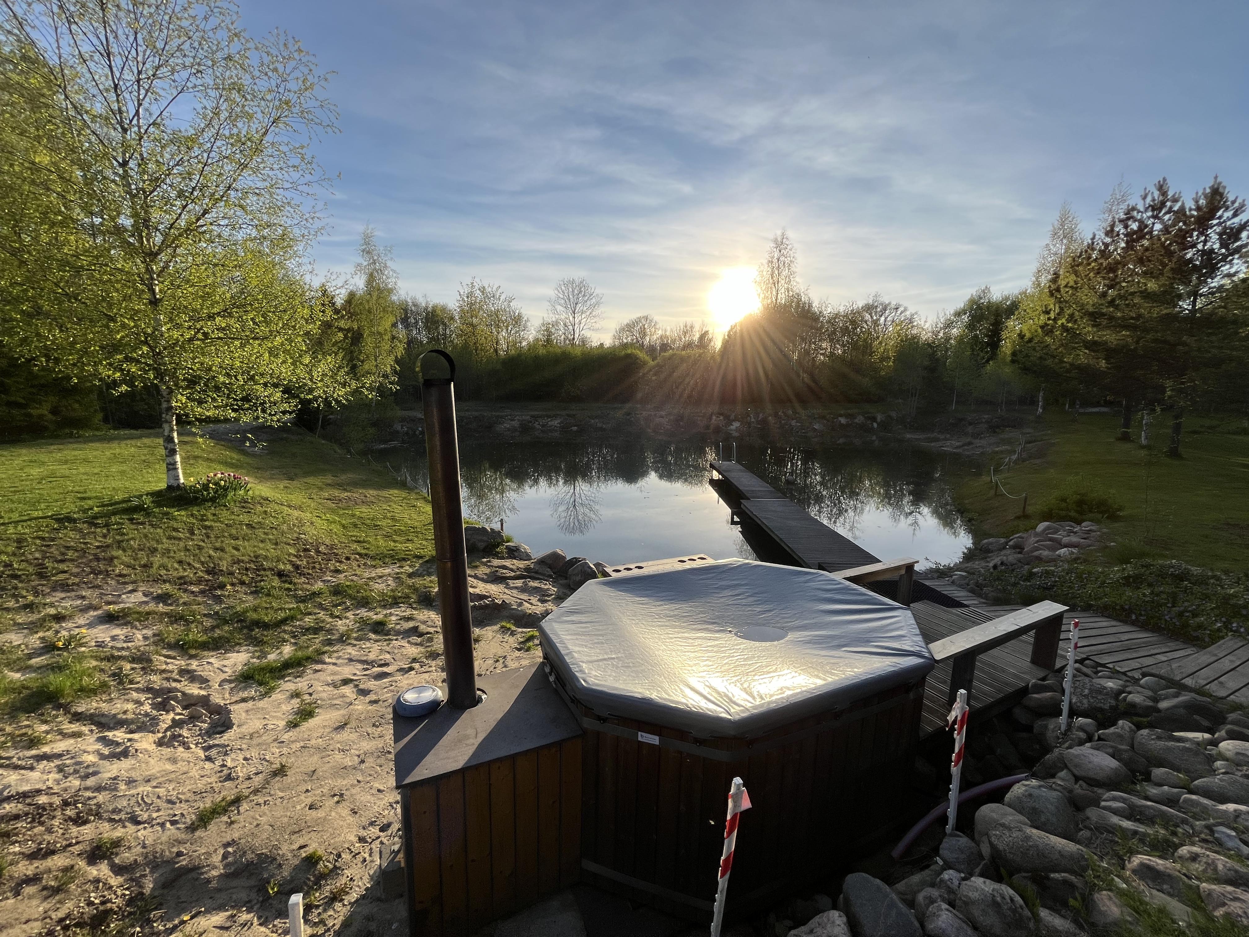 Puhkemaja tiik kümblustünniga