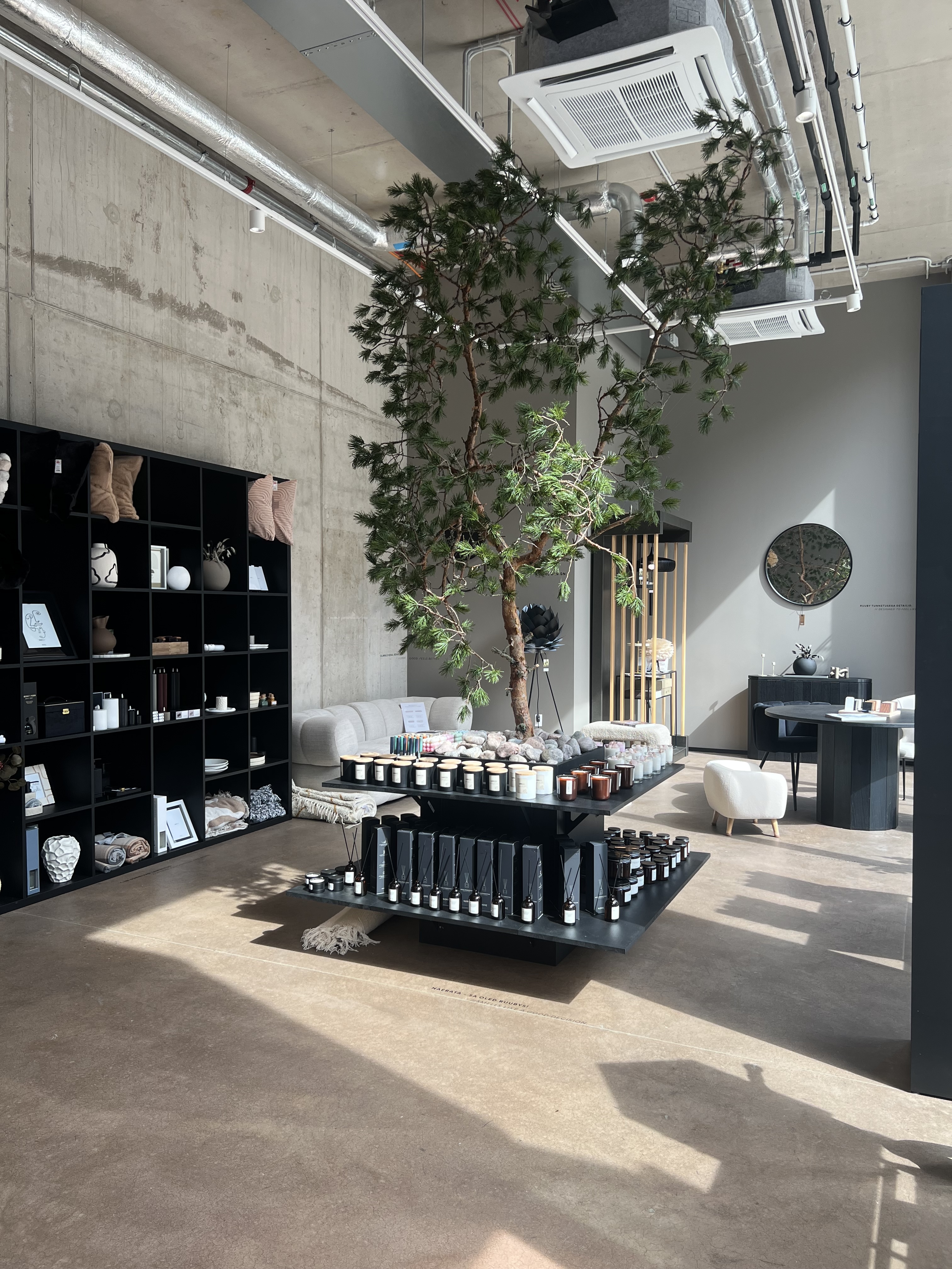 Ruuby showroomi interjöör ja kodusistustus